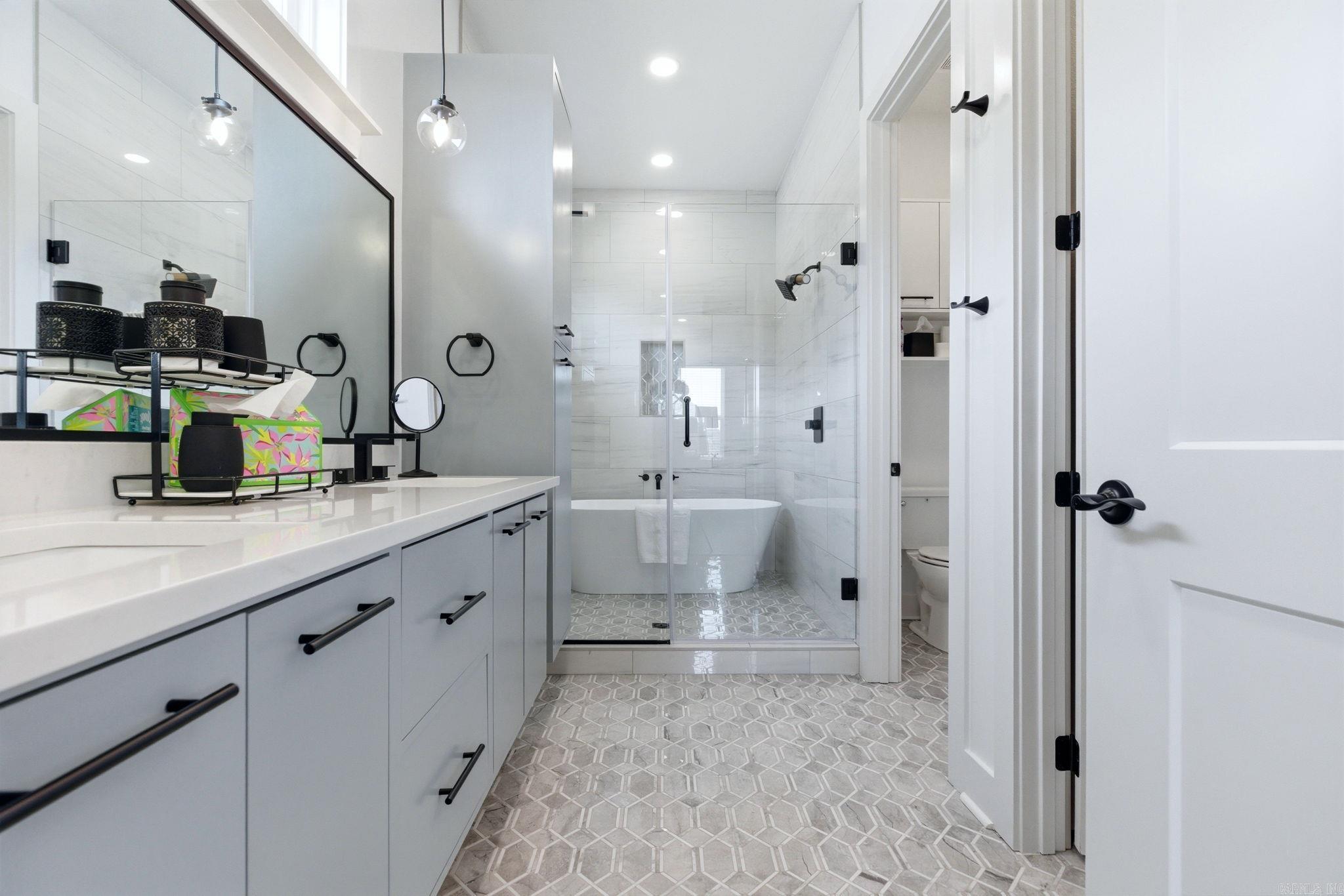 CHENAL VALLEY TOURNAY CIRCLE - Residential