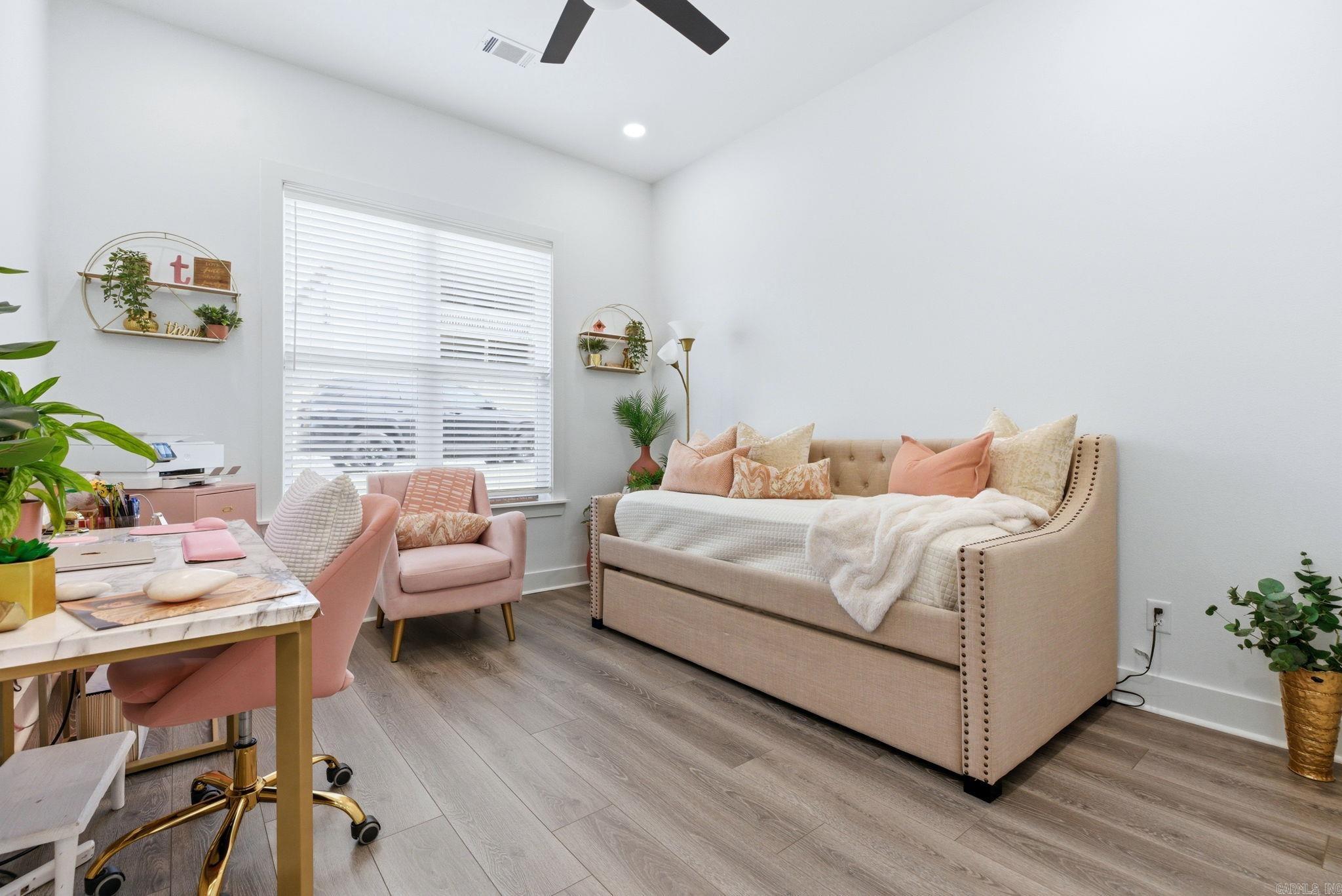 CHENAL VALLEY TOURNAY CIRCLE - Residential