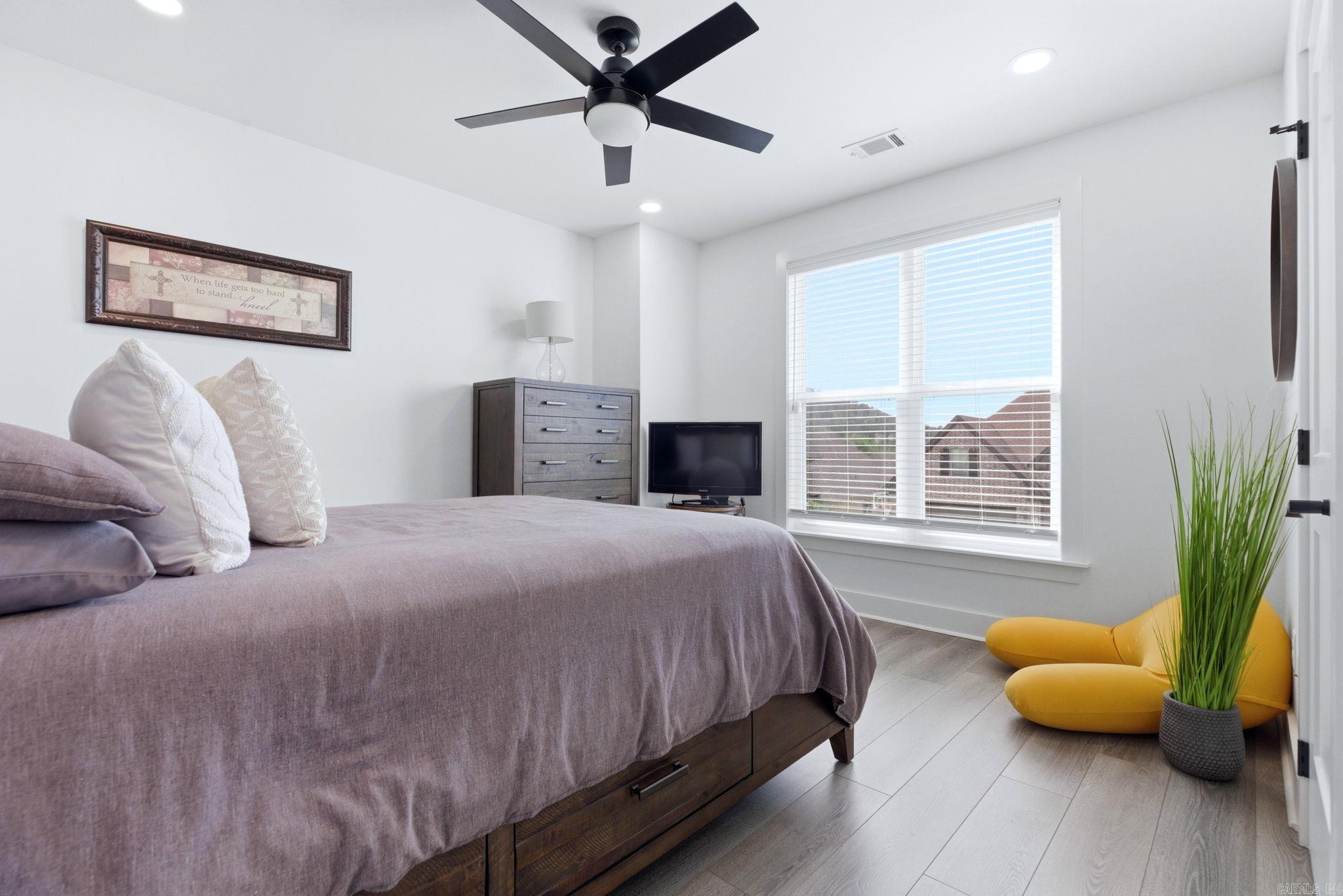 CHENAL VALLEY TOURNAY CIRCLE - Residential