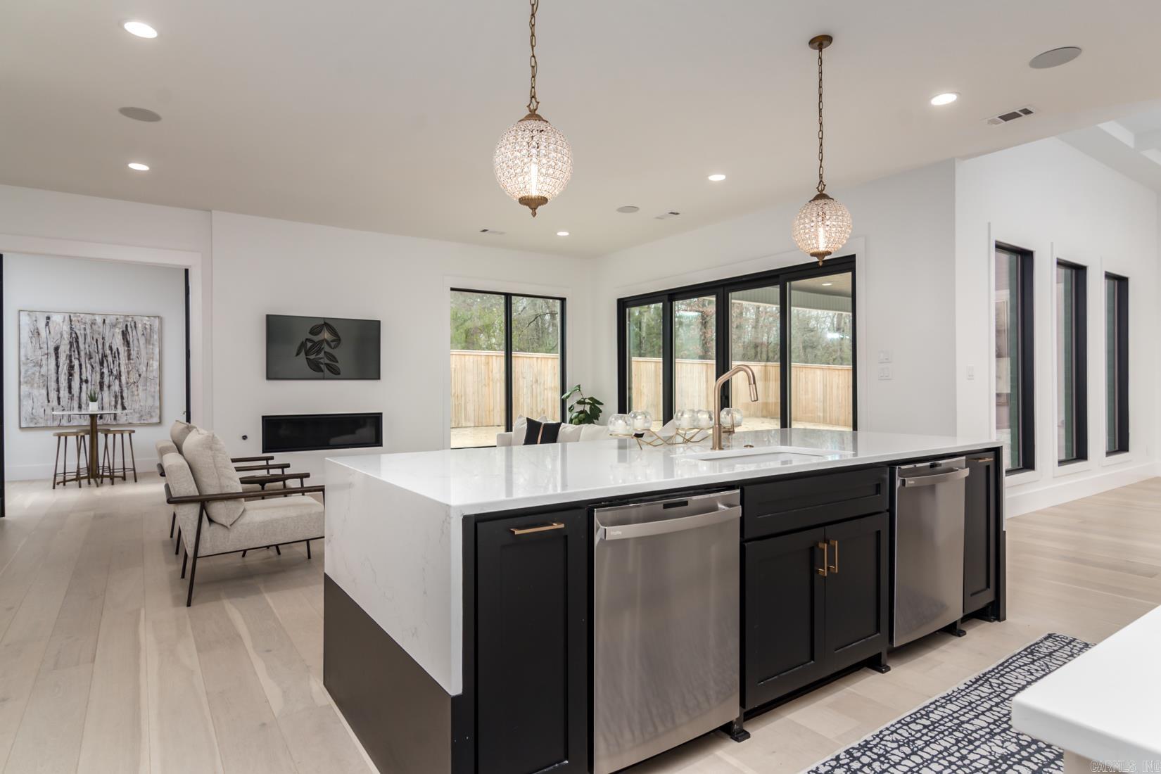 BELLA ROSA ESTATES - Residential