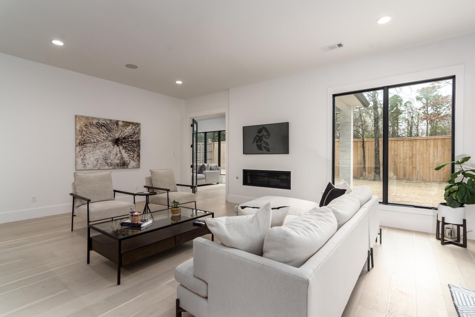 BELLA ROSA ESTATES - Residential