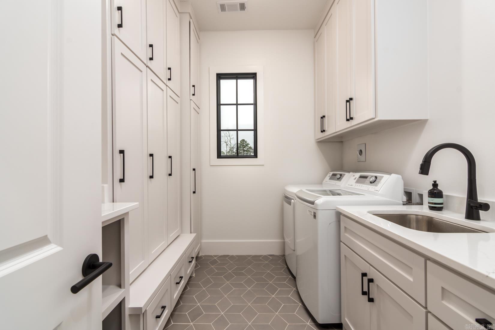 BELLA ROSA ESTATES - Residential