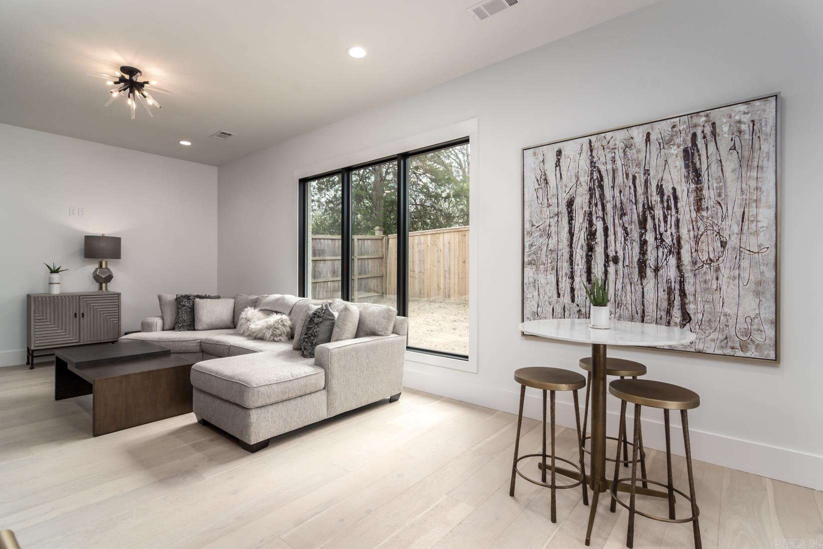 BELLA ROSA ESTATES - Residential