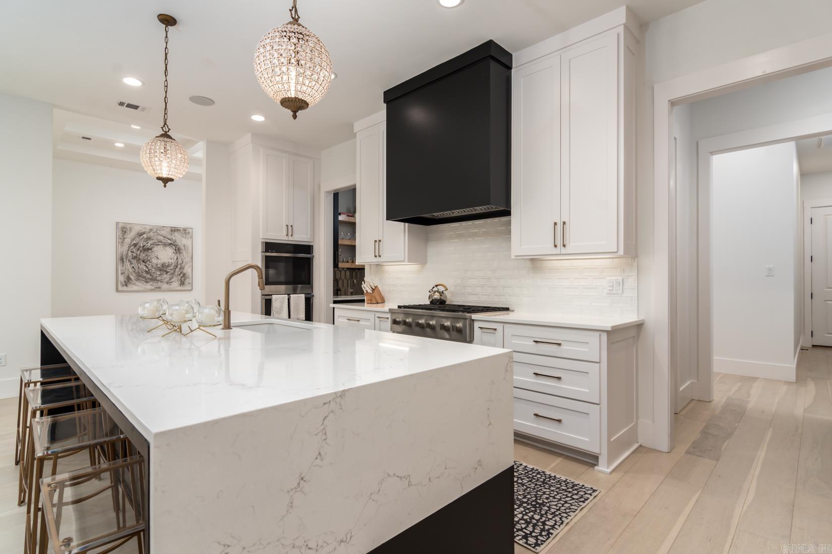 BELLA ROSA ESTATES - Residential