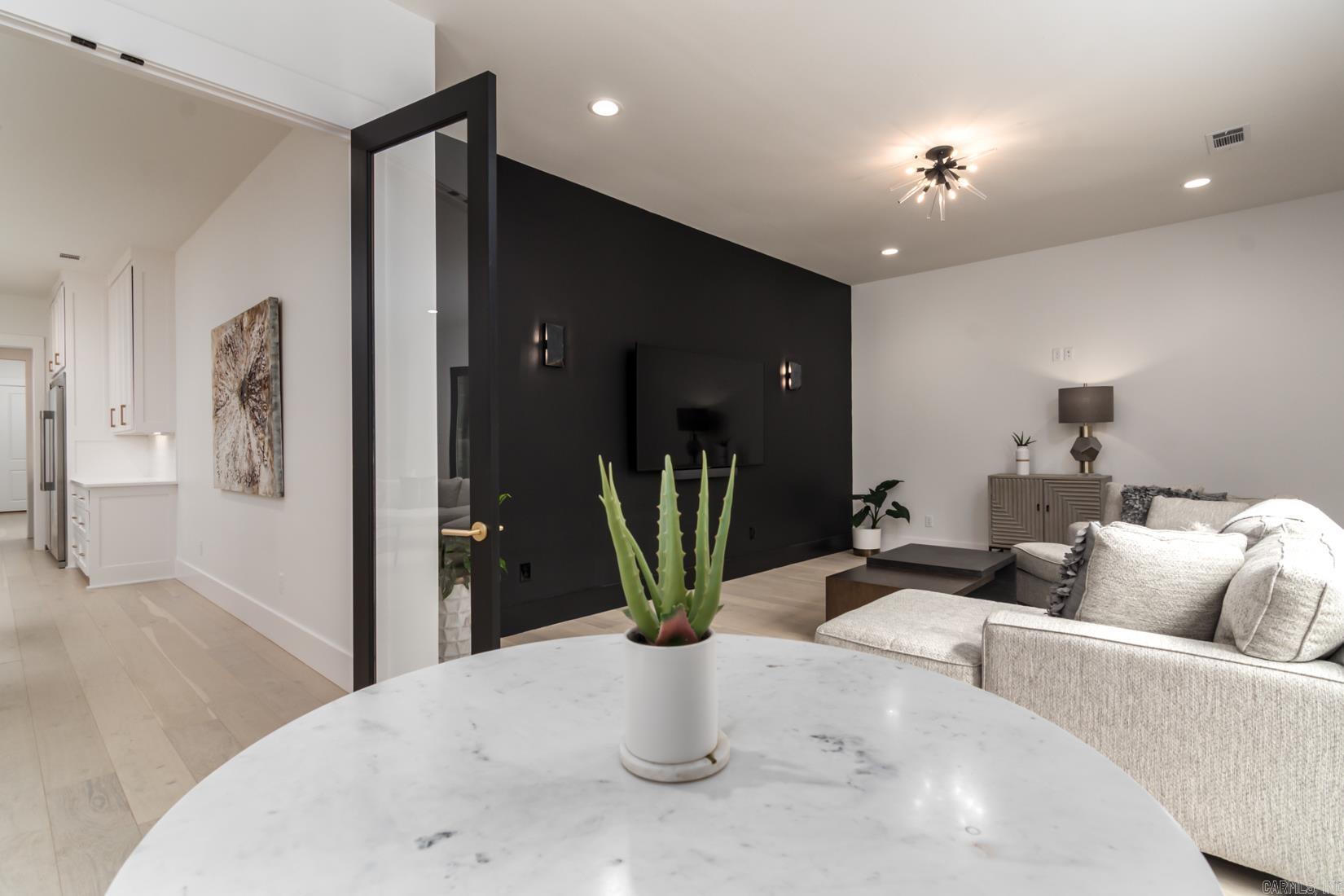 BELLA ROSA ESTATES - Residential