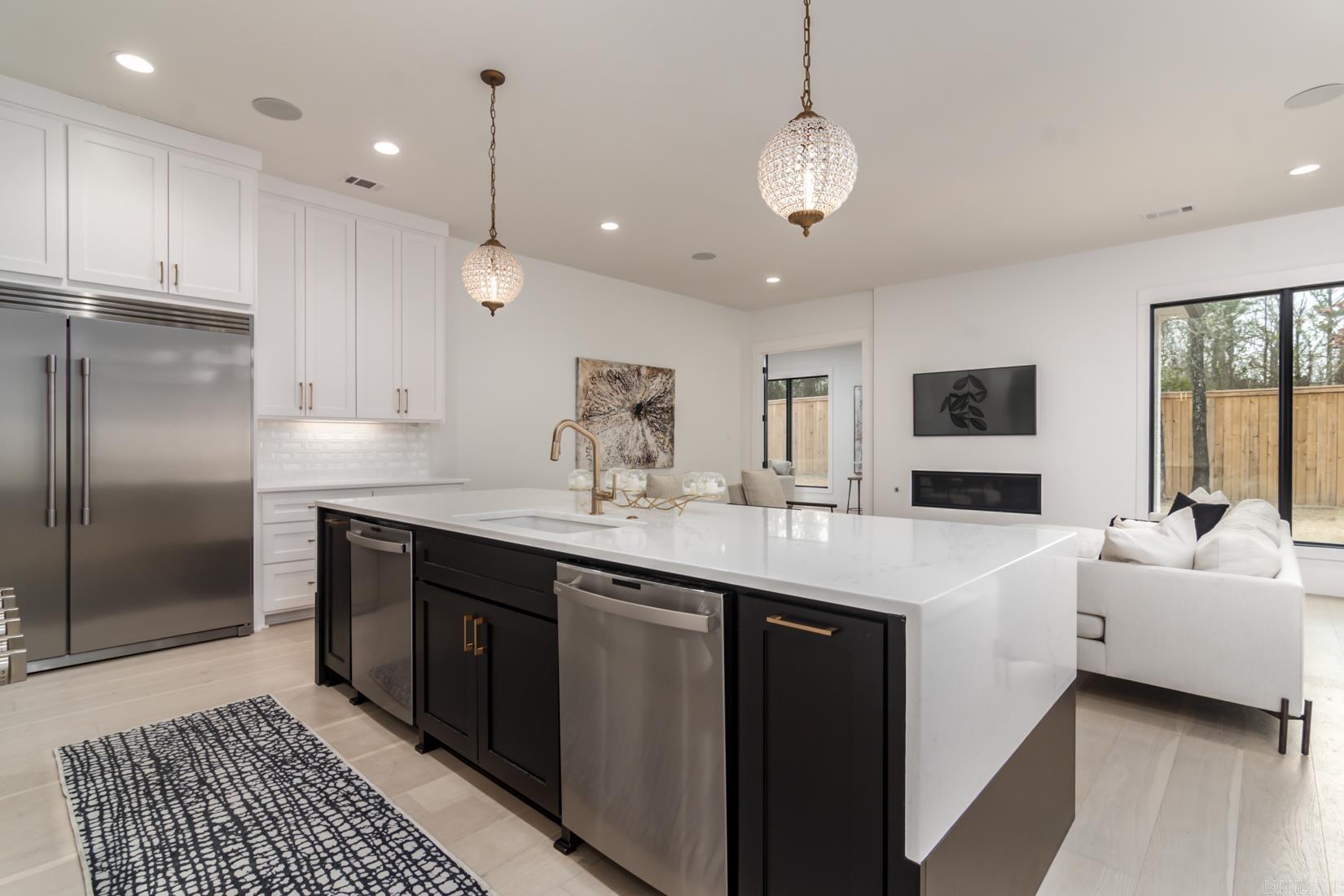 BELLA ROSA ESTATES - Residential