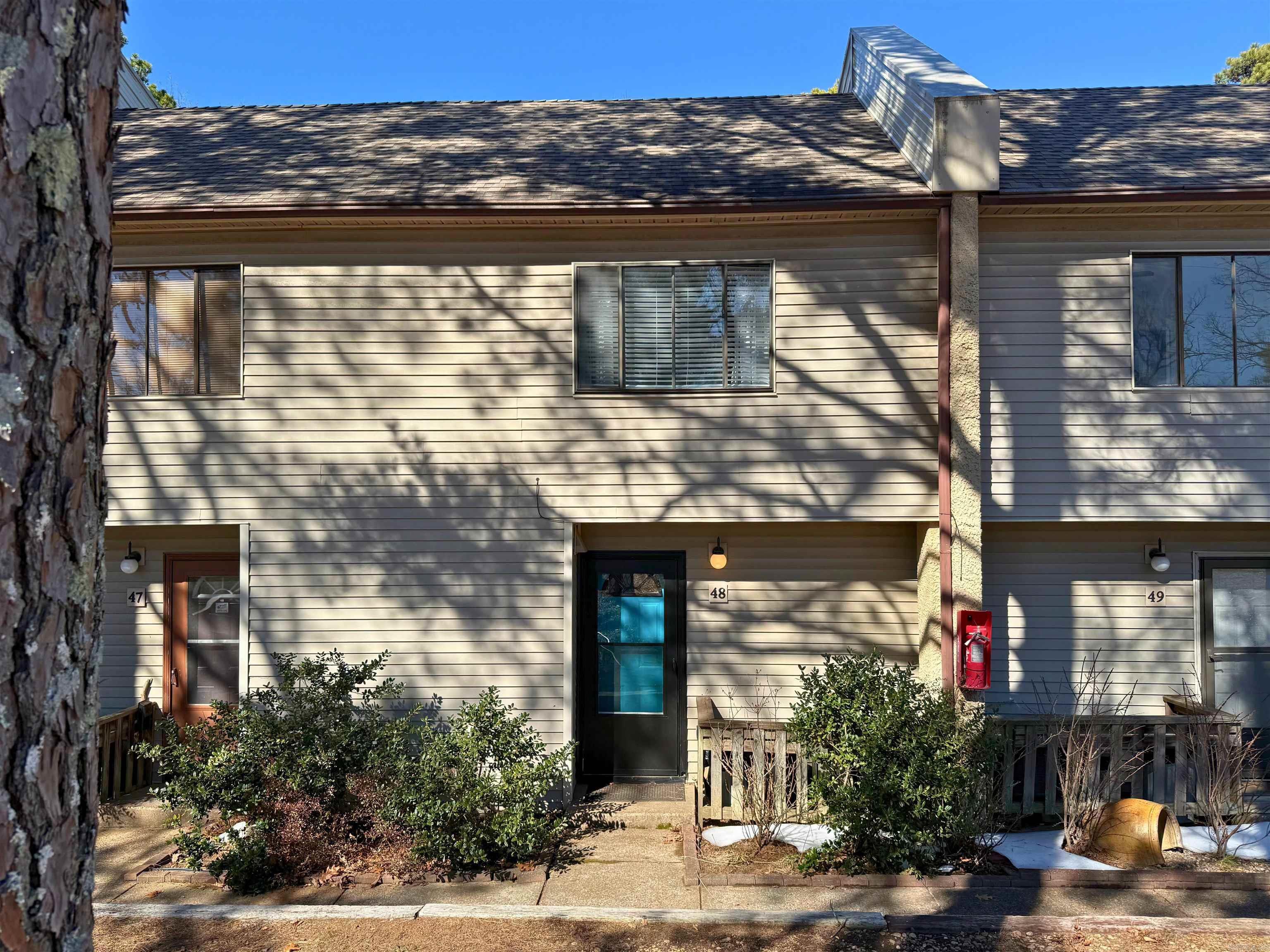 CHELSEA GLADE CONDO - Residential