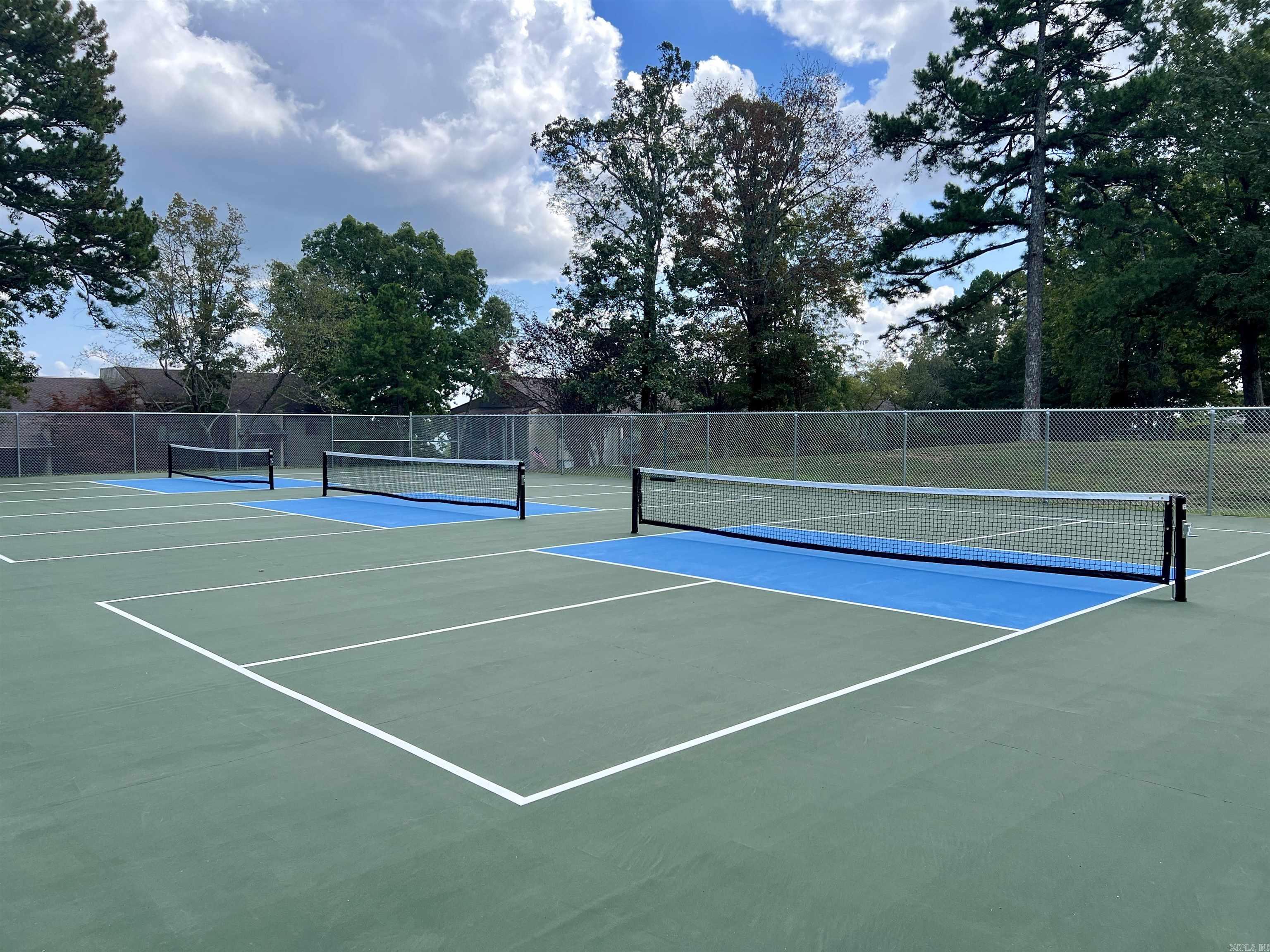 CHELSEA GLADE CONDO - Residential