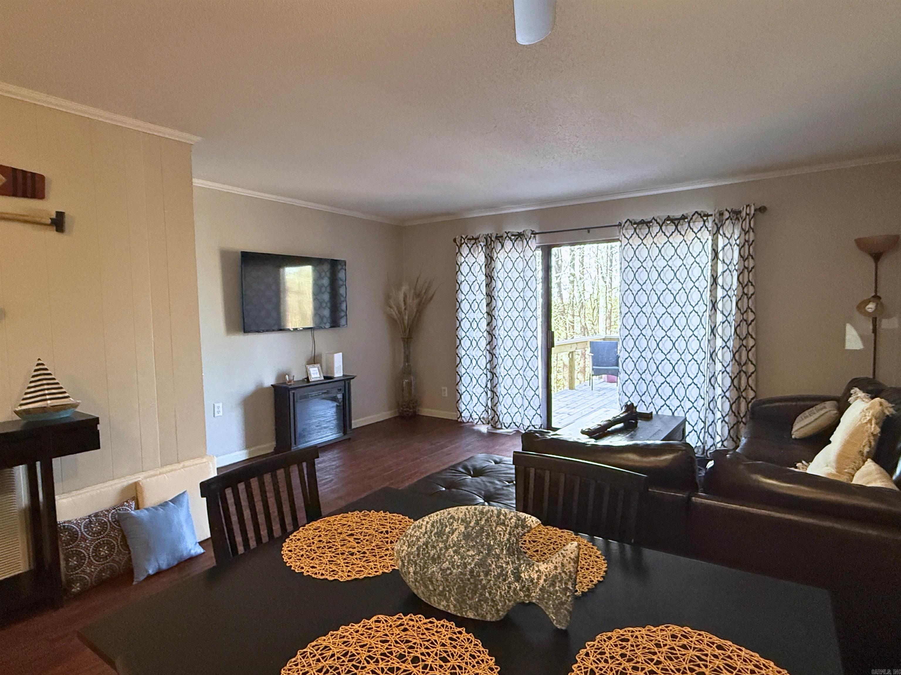 CHELSEA GLADE CONDO - Residential