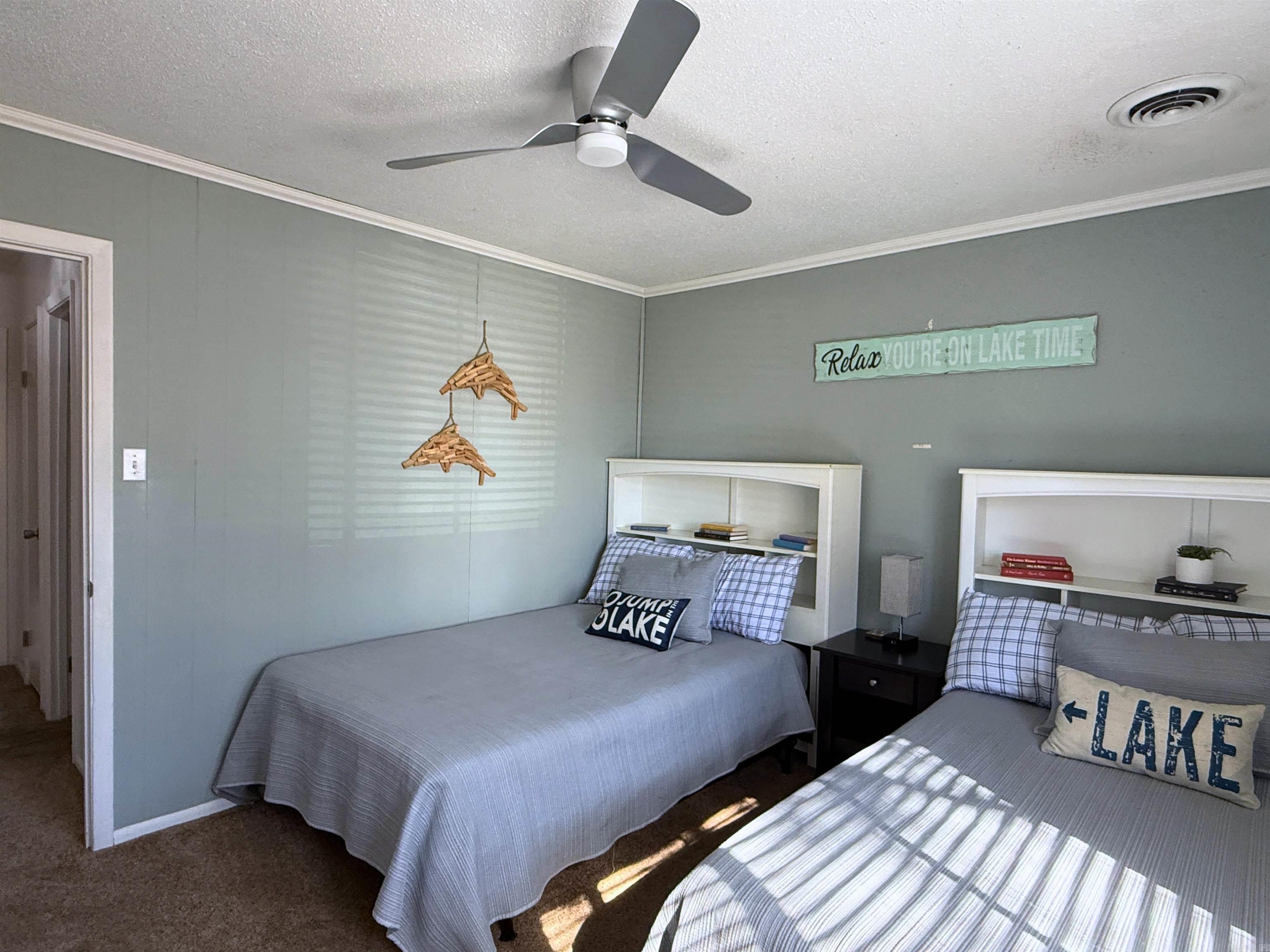 CHELSEA GLADE CONDO - Residential