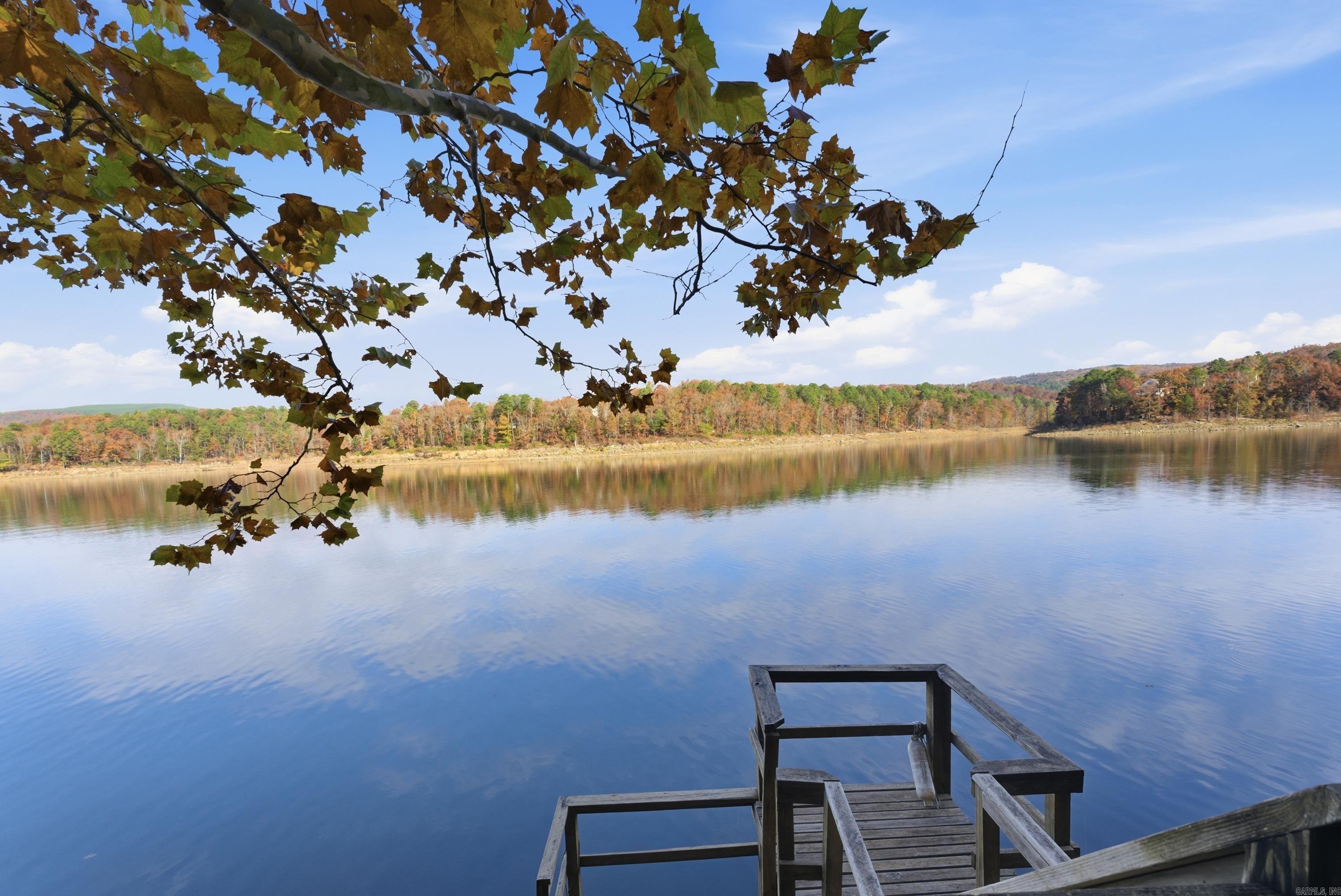 SKYPOINT ESTATES - LAKE - Residential