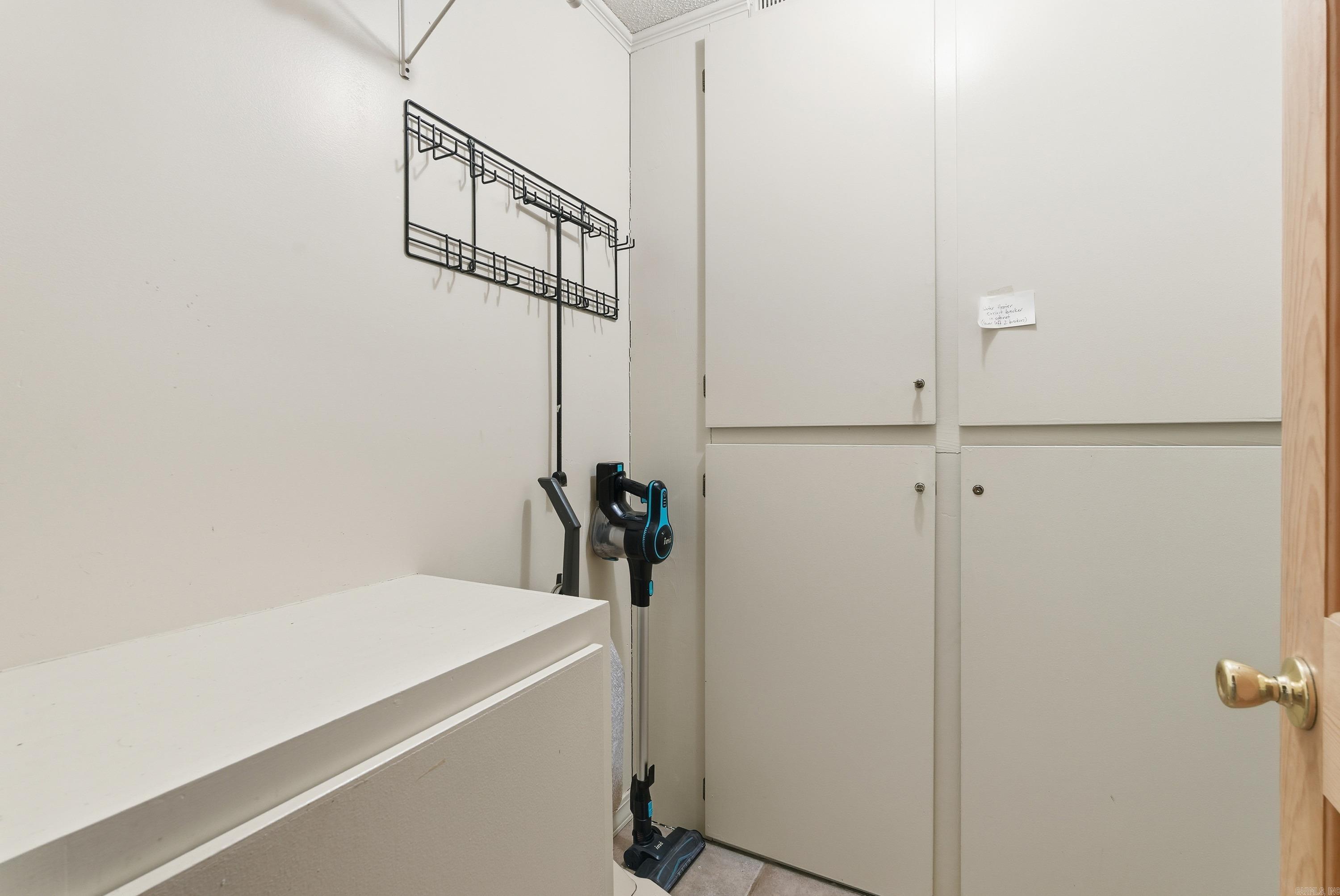 SKYPOINT ESTATES - LAKE - Residential