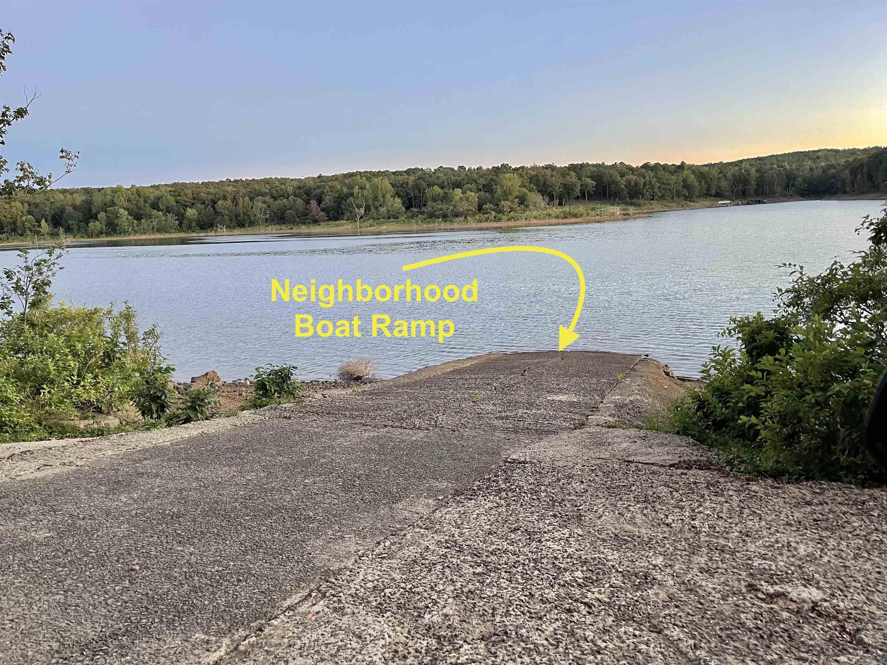 SKYPOINT ESTATES - LAKE - Residential