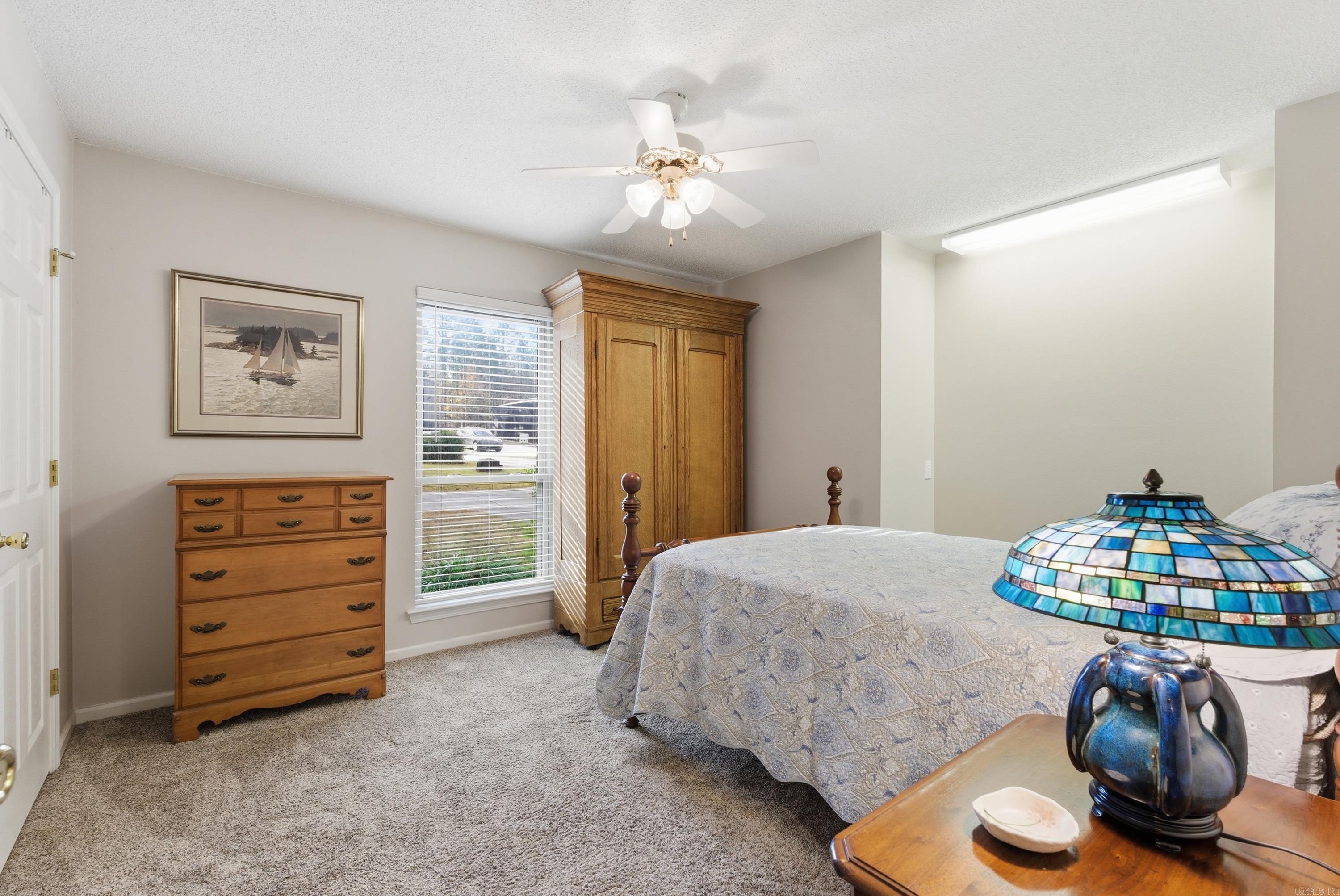 SKYPOINT ESTATES - LAKE - Residential