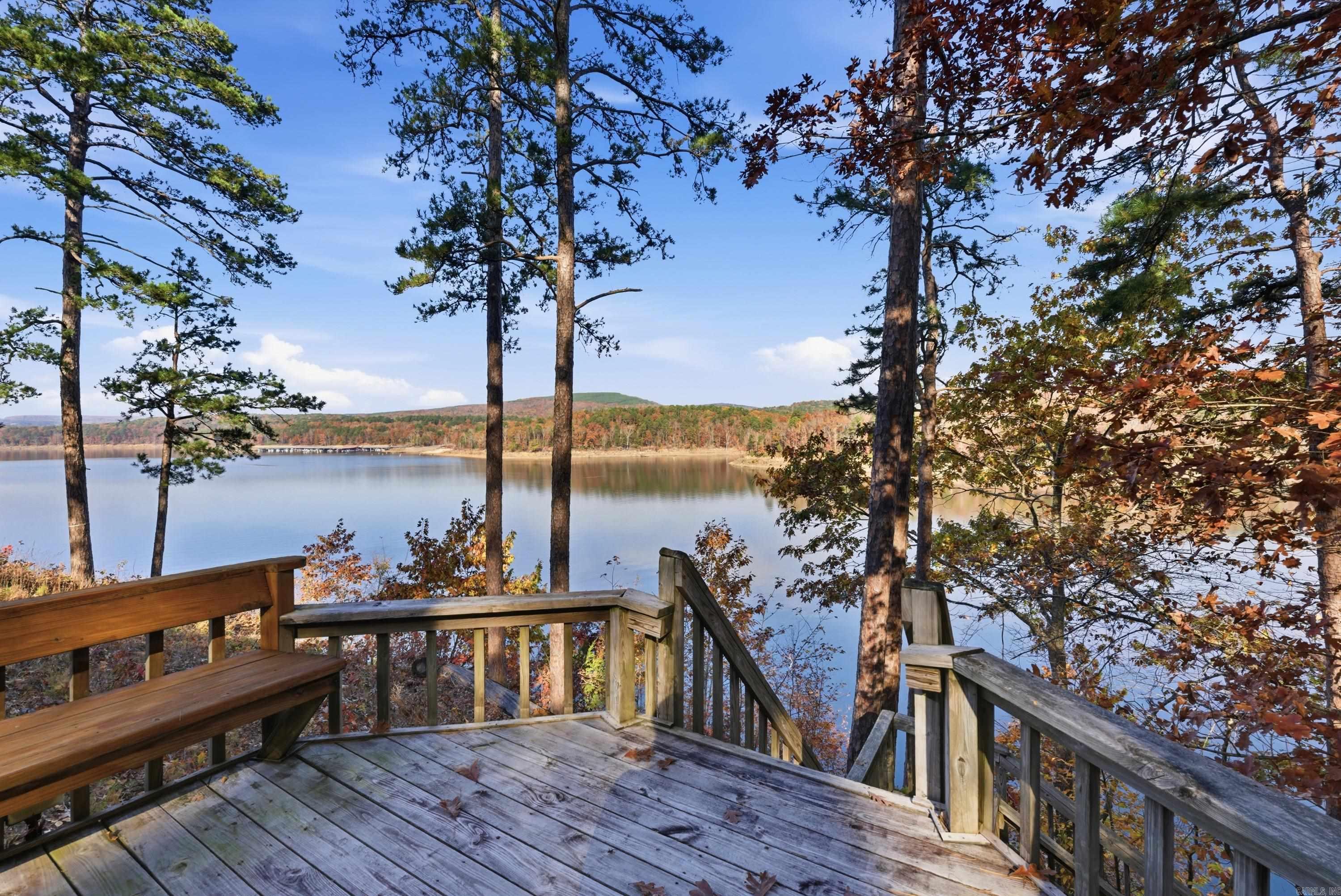 SKYPOINT ESTATES - LAKE - Residential