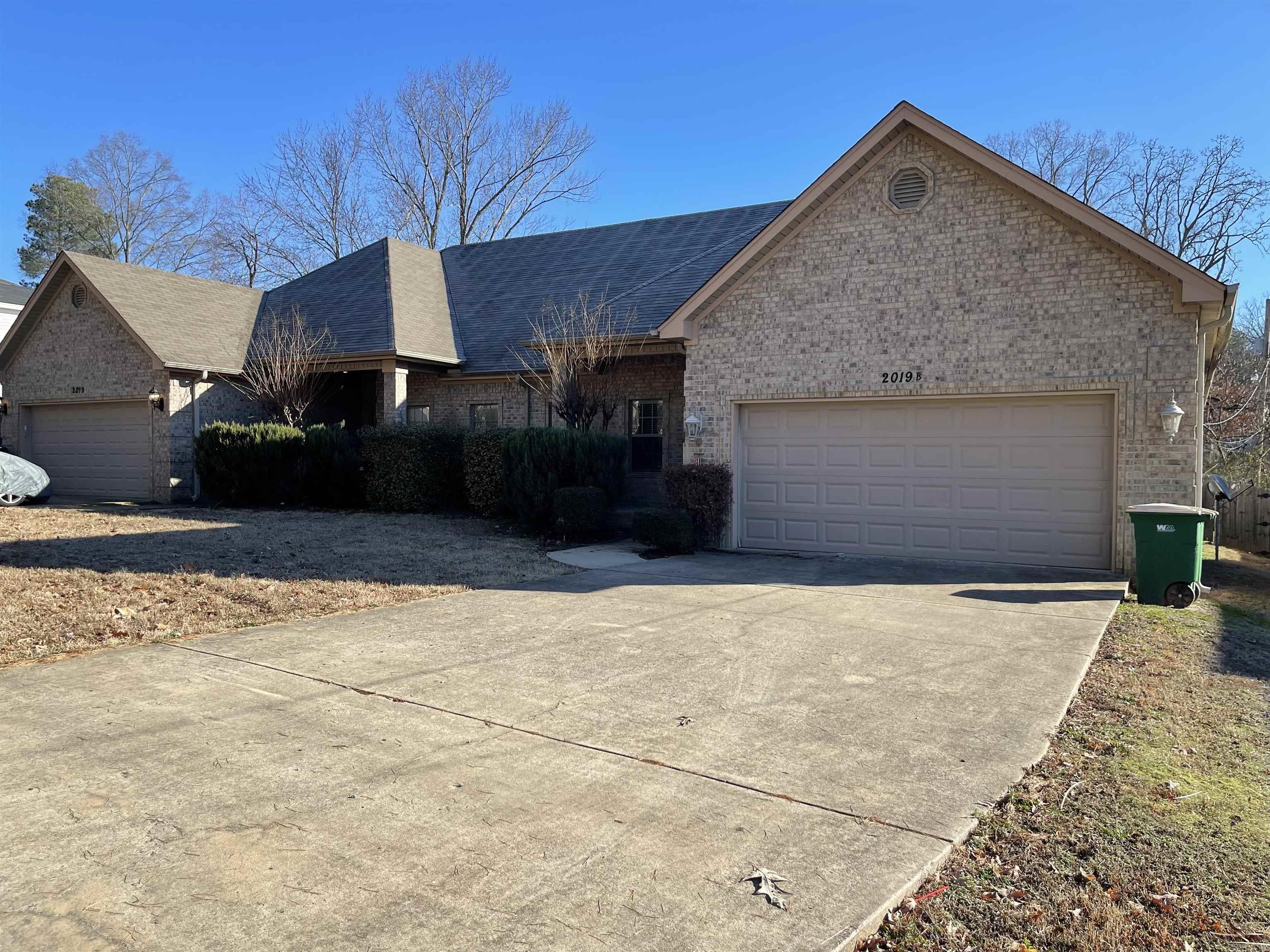 13-2-31 - Residential Lease