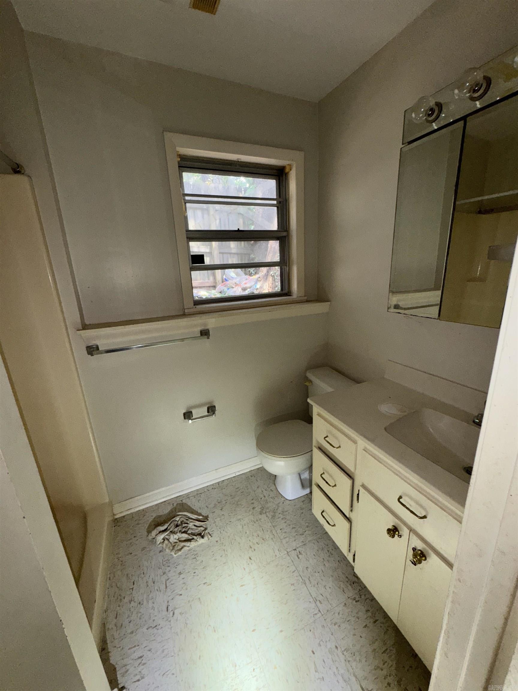 PINE WOOD HILL ADDN - Residential