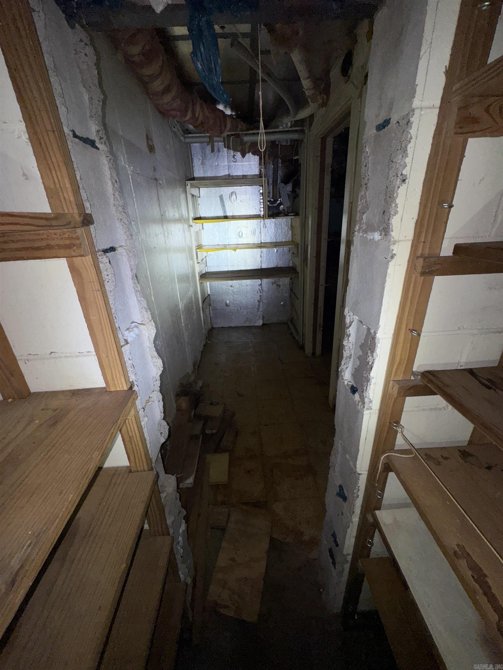 PINE WOOD HILL ADDN - Residential