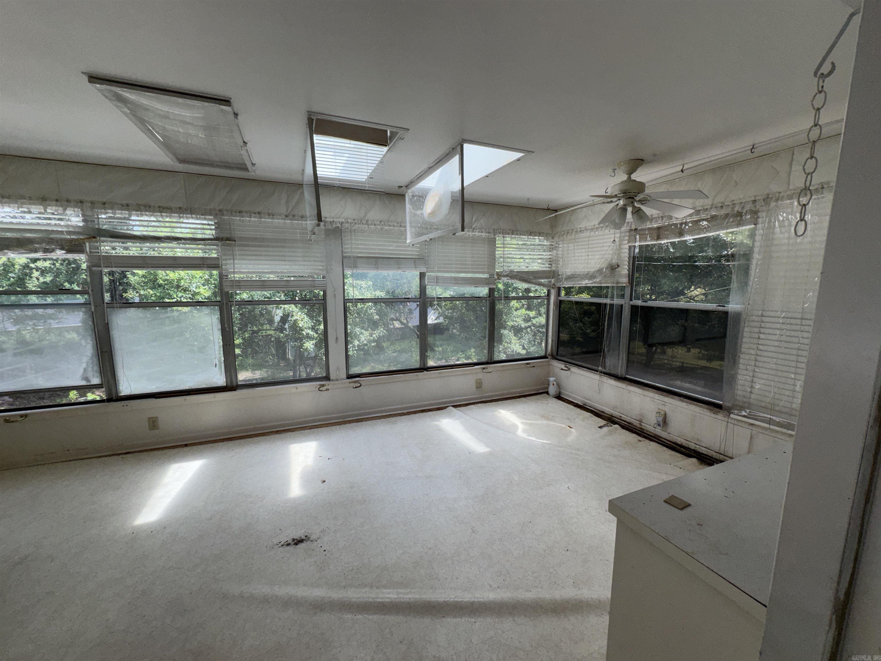 PINE WOOD HILL ADDN - Residential