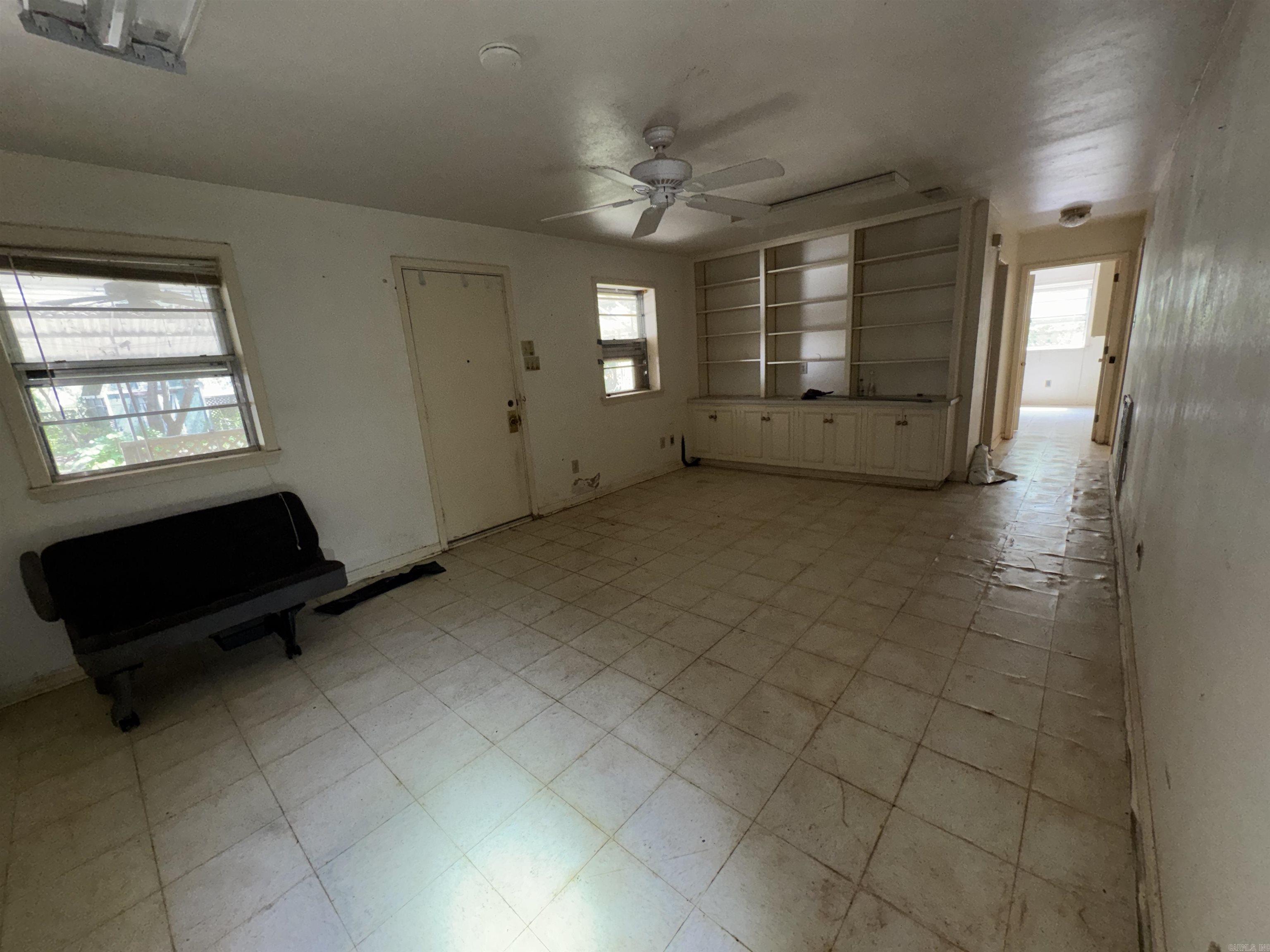 PINE WOOD HILL ADDN - Residential