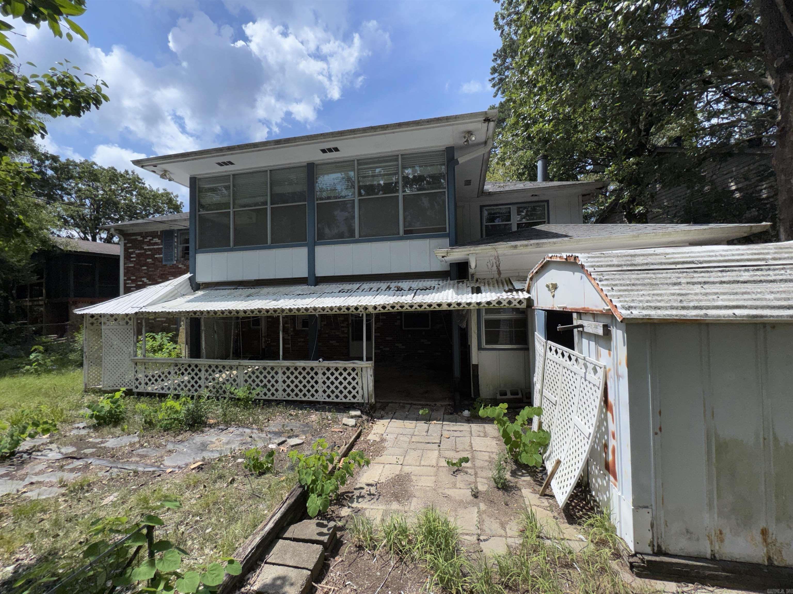 PINE WOOD HILL ADDN - Residential