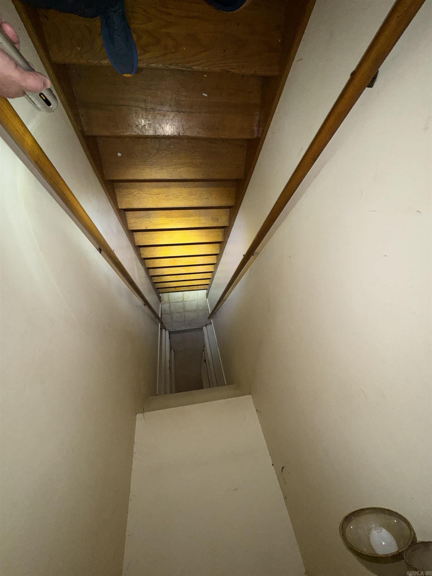 PINE WOOD HILL ADDN - Residential