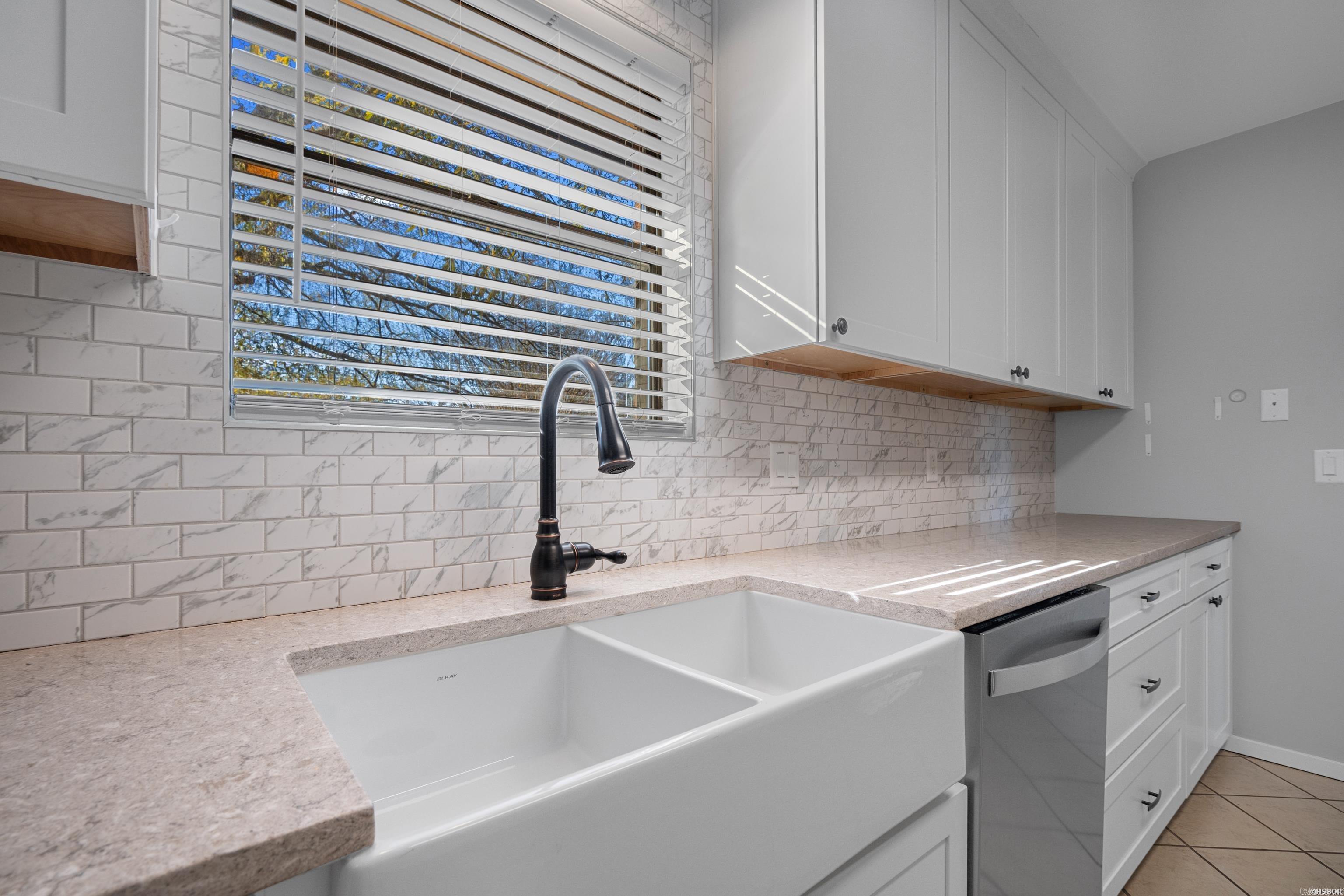 PINE MEADOWS - Residential