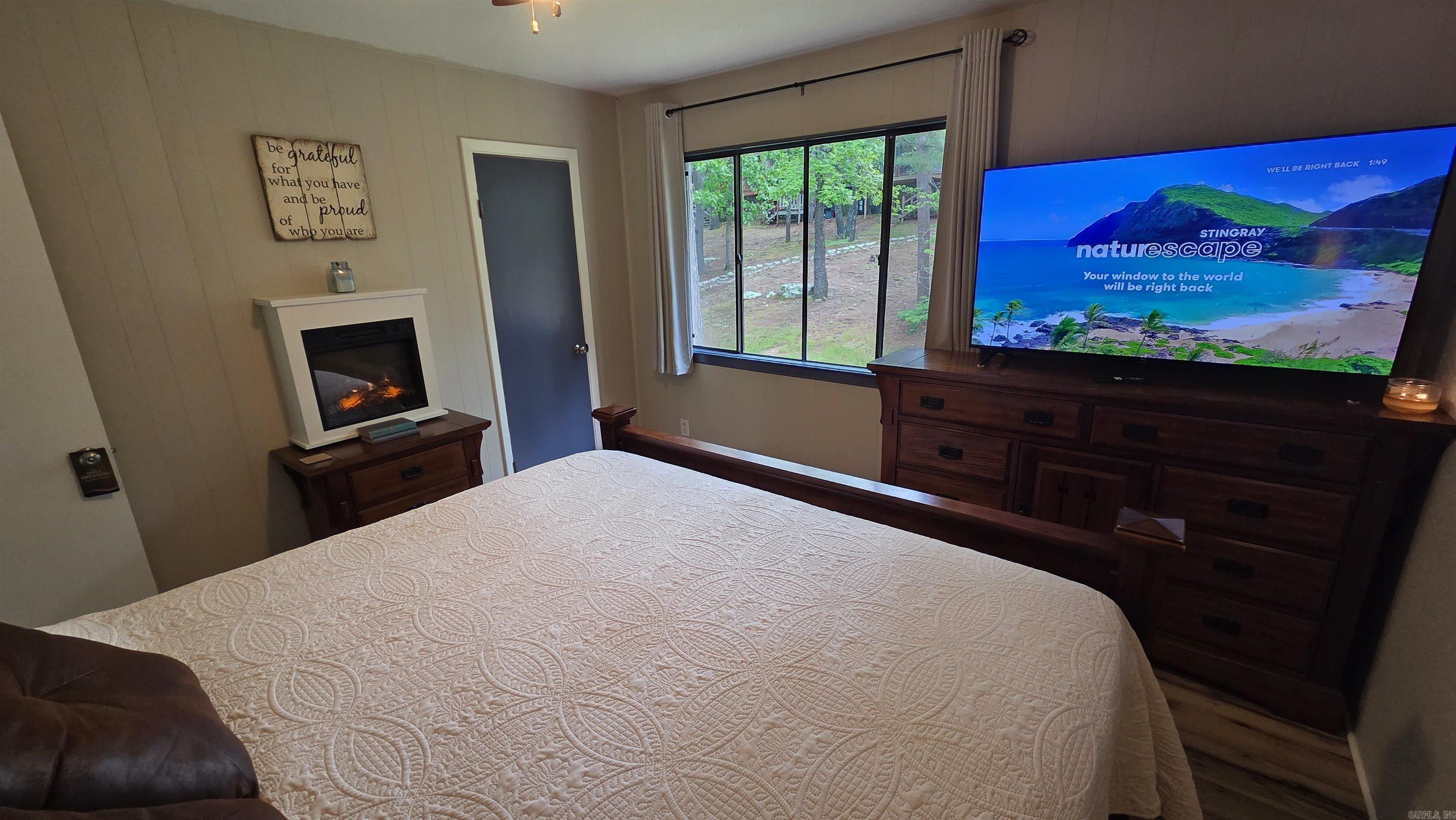 CHELSEA GLADE CONDO - Residential