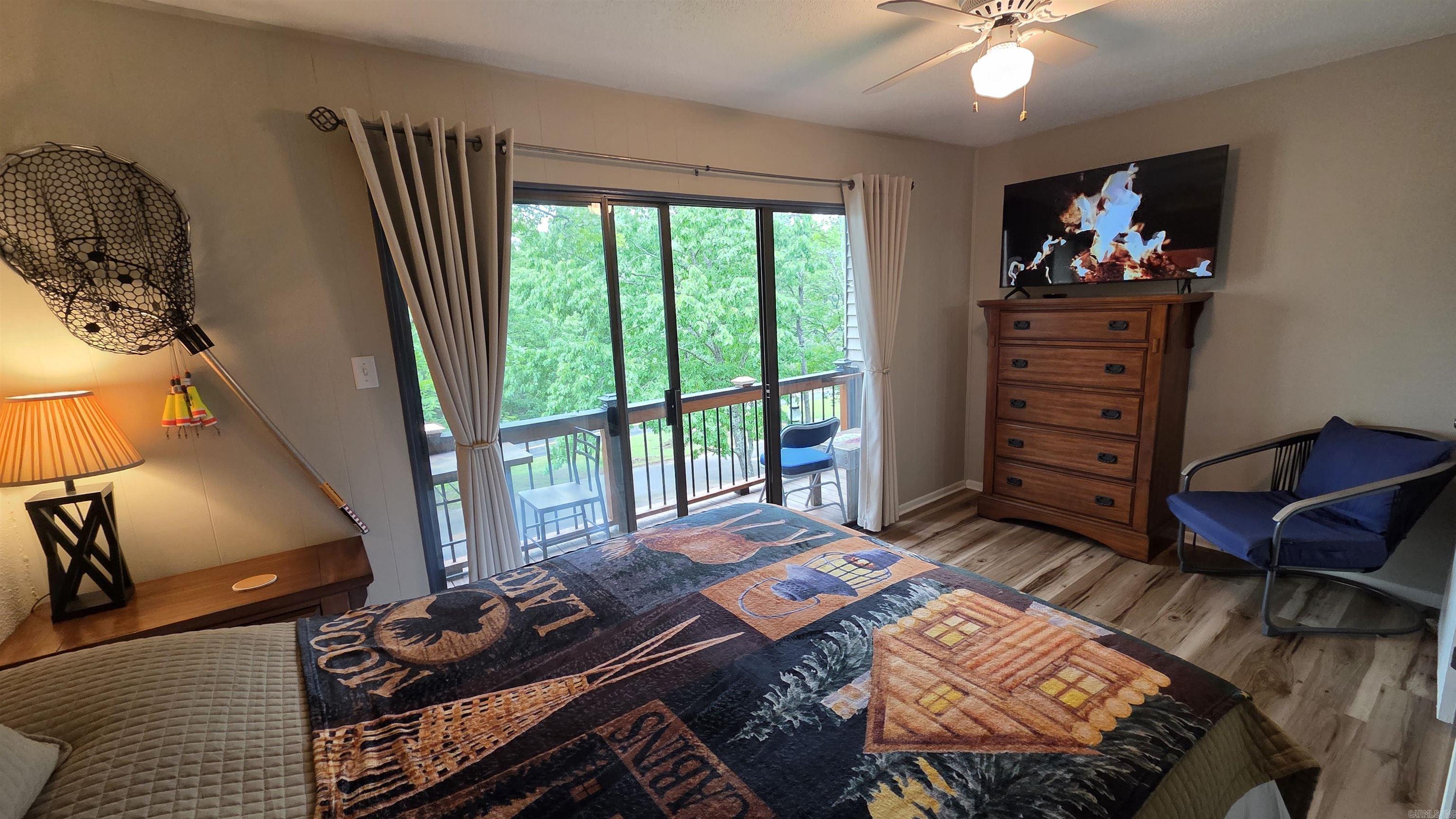 CHELSEA GLADE CONDO - Residential