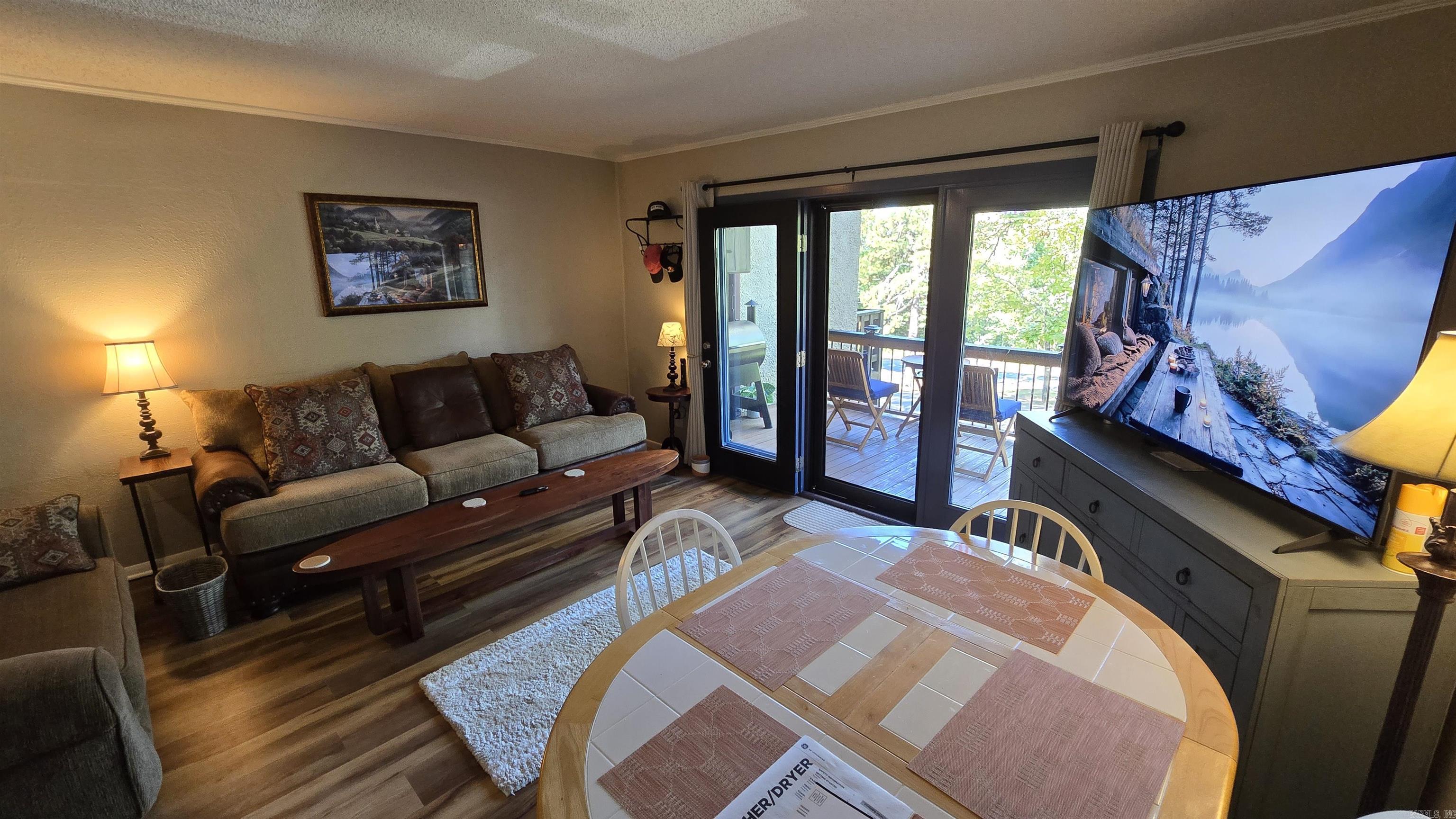 CHELSEA GLADE CONDO - Residential