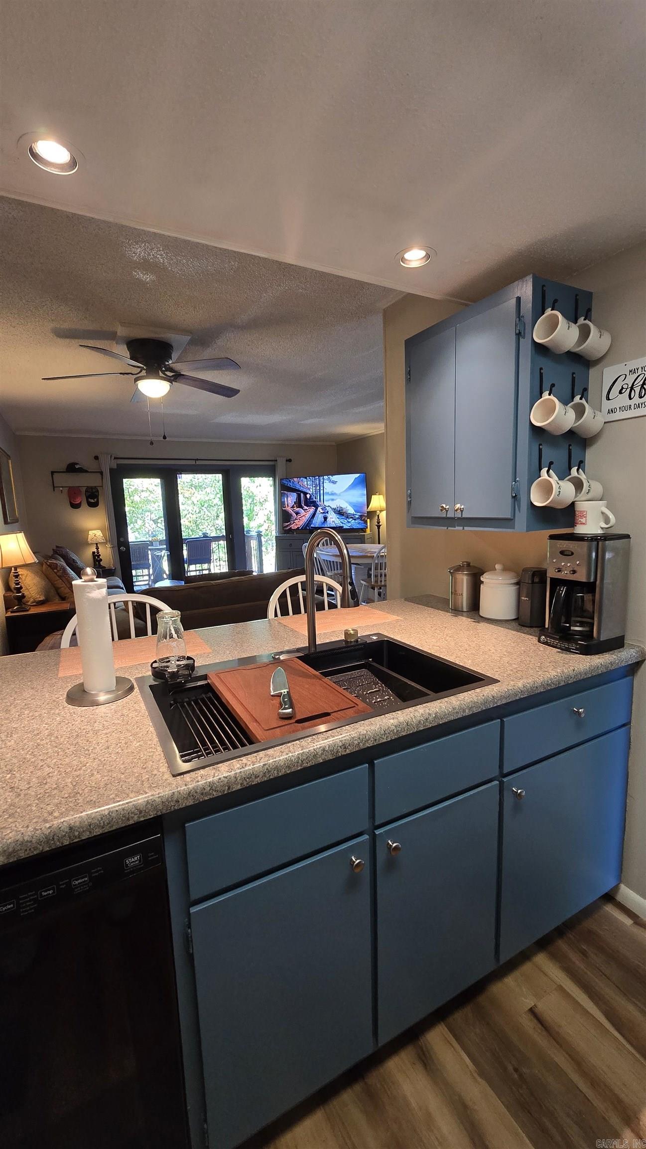 CHELSEA GLADE CONDO - Residential