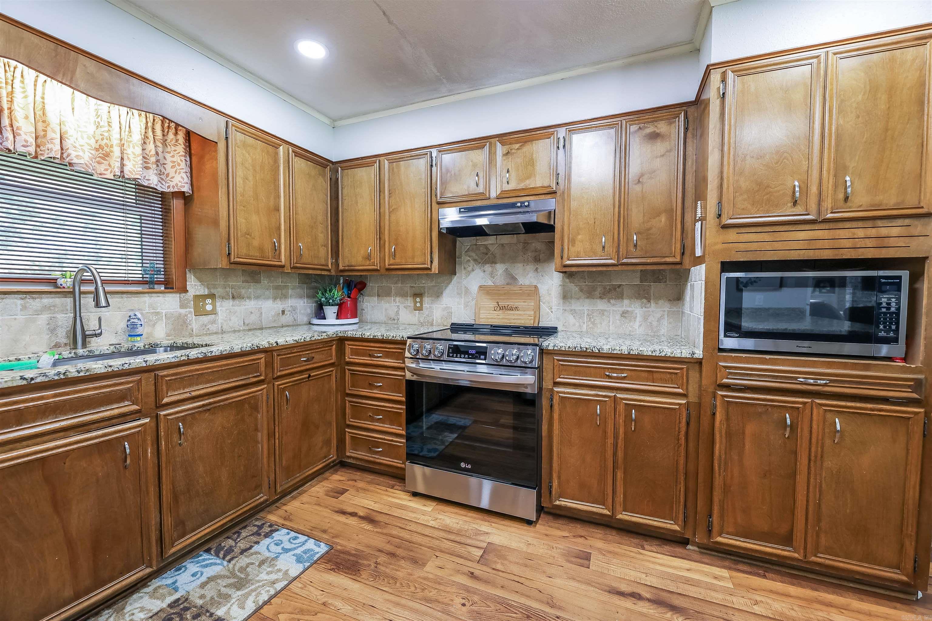 PARKERS CHAPEL - Residential