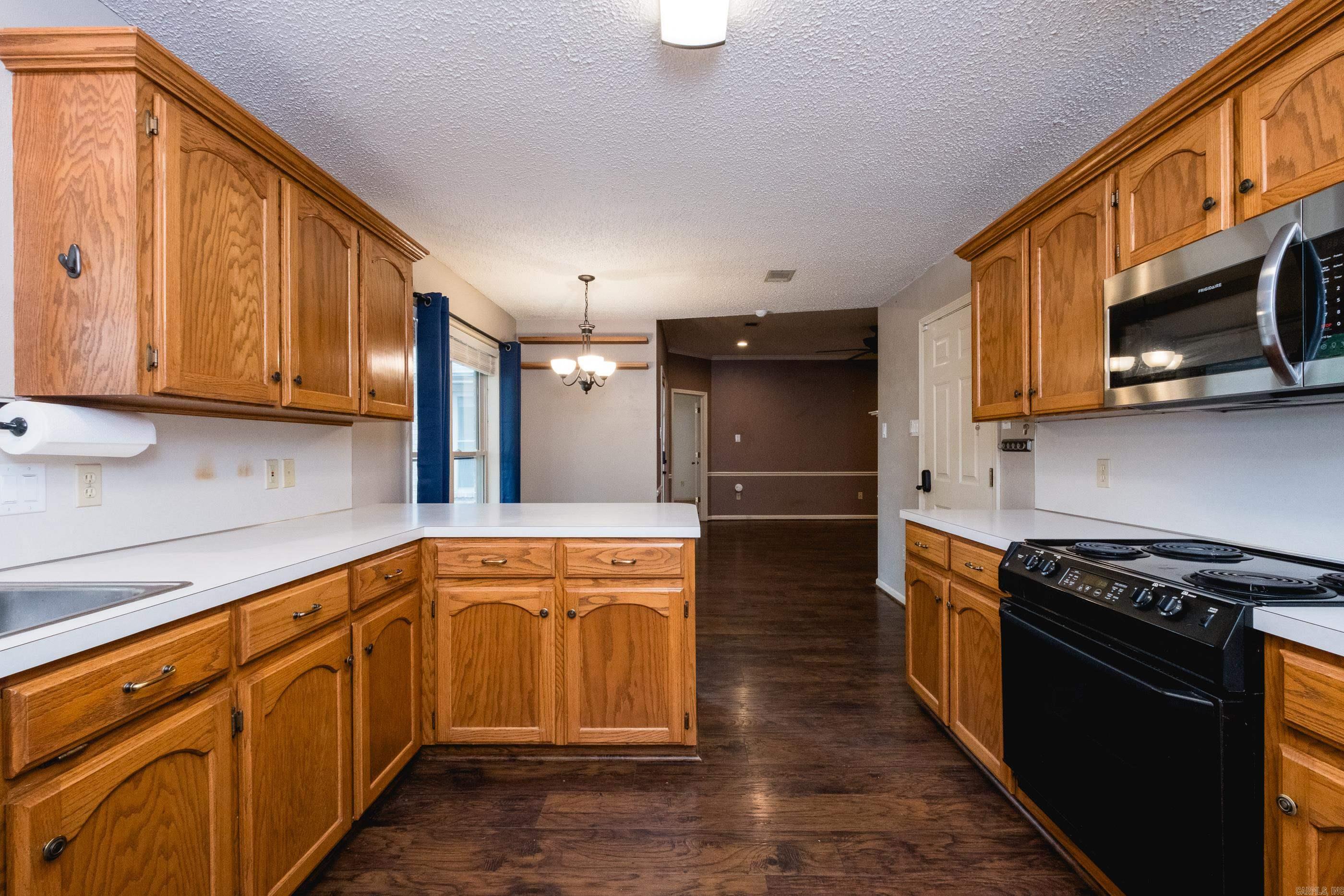 KRYSTAL KREEK - Residential