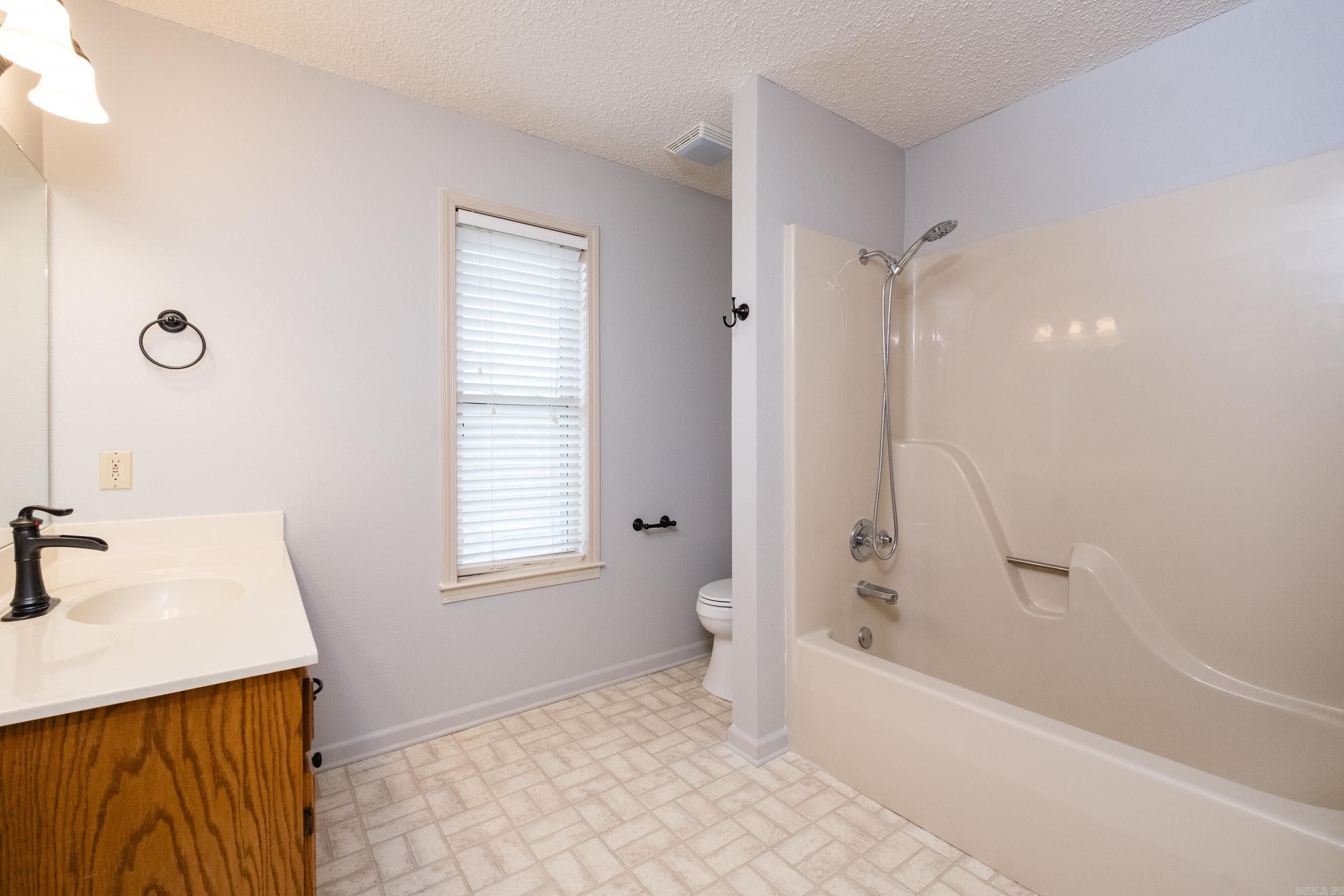 KRYSTAL KREEK - Residential