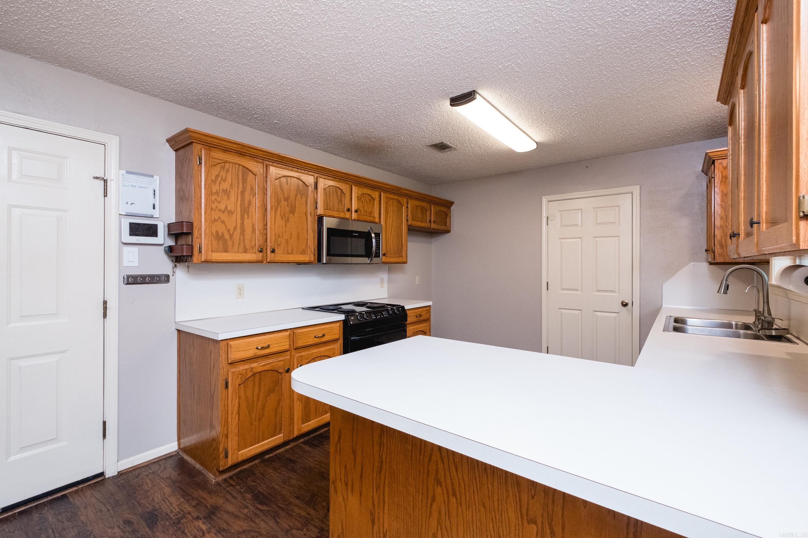 KRYSTAL KREEK - Residential