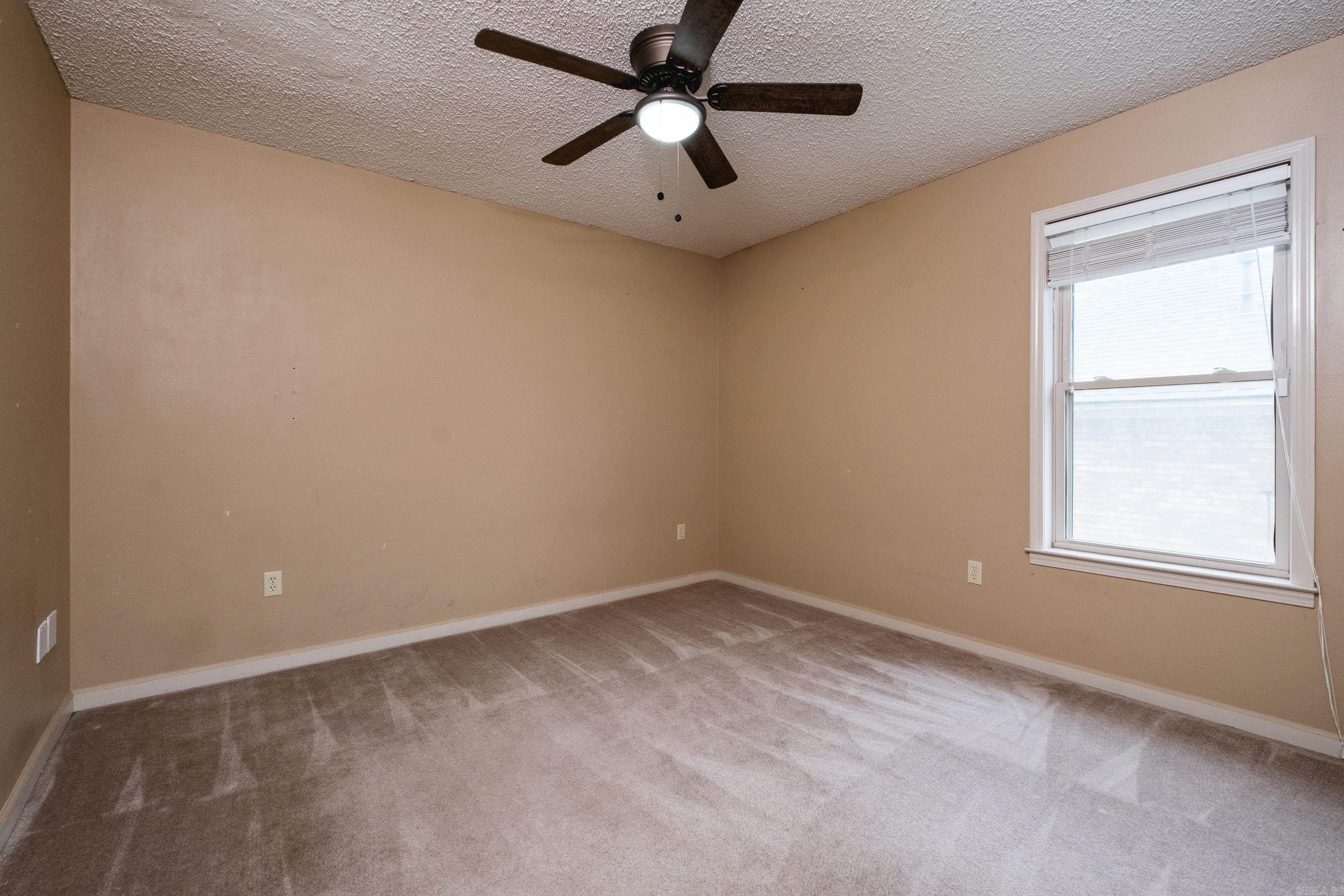 KRYSTAL KREEK - Residential