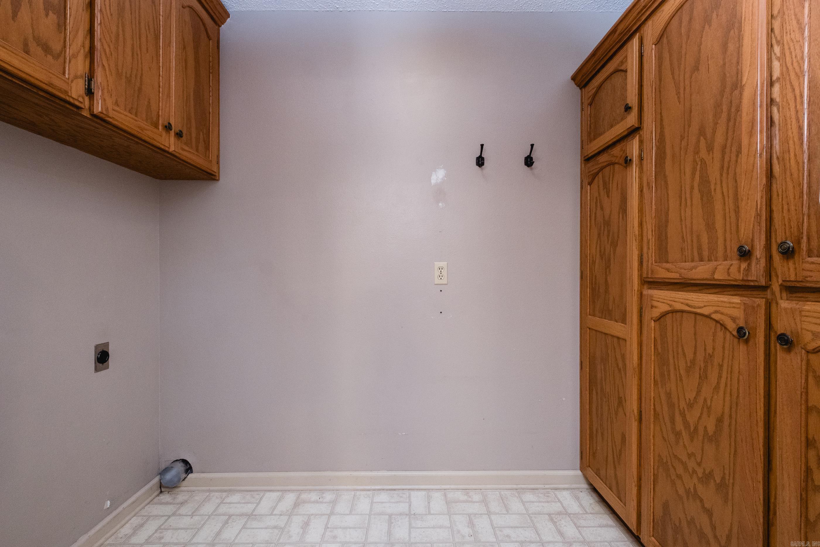 KRYSTAL KREEK - Residential