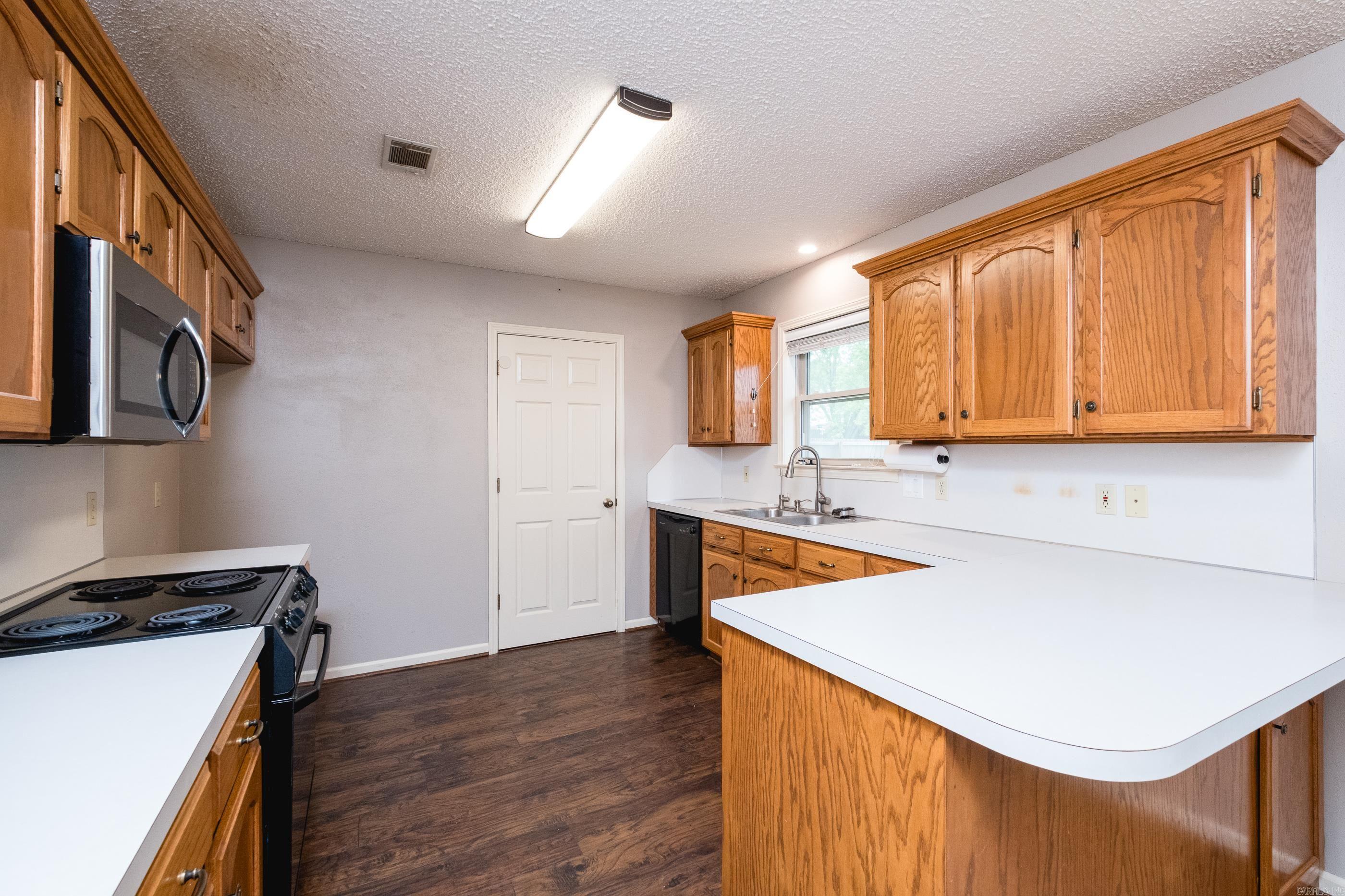 KRYSTAL KREEK - Residential