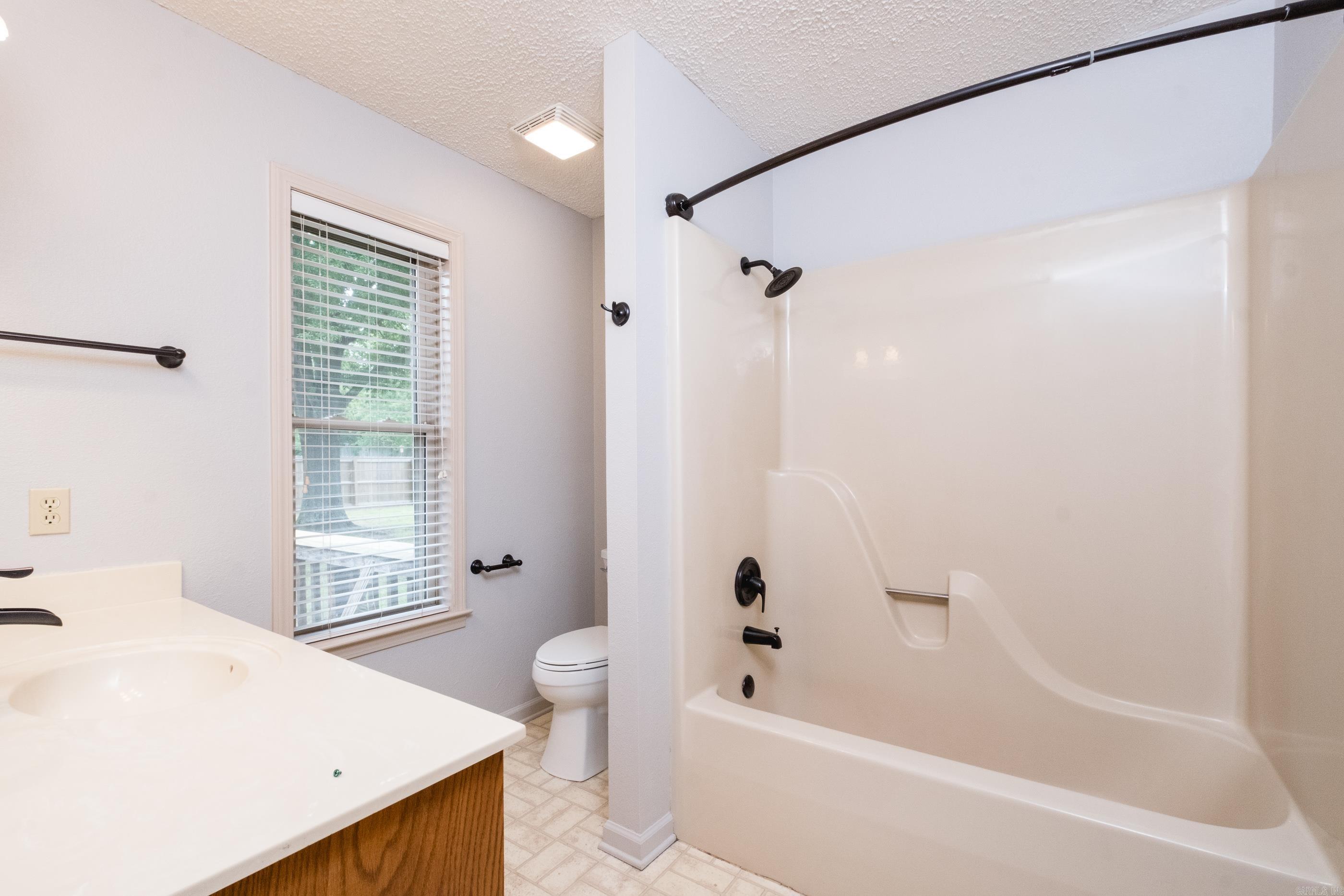 KRYSTAL KREEK - Residential