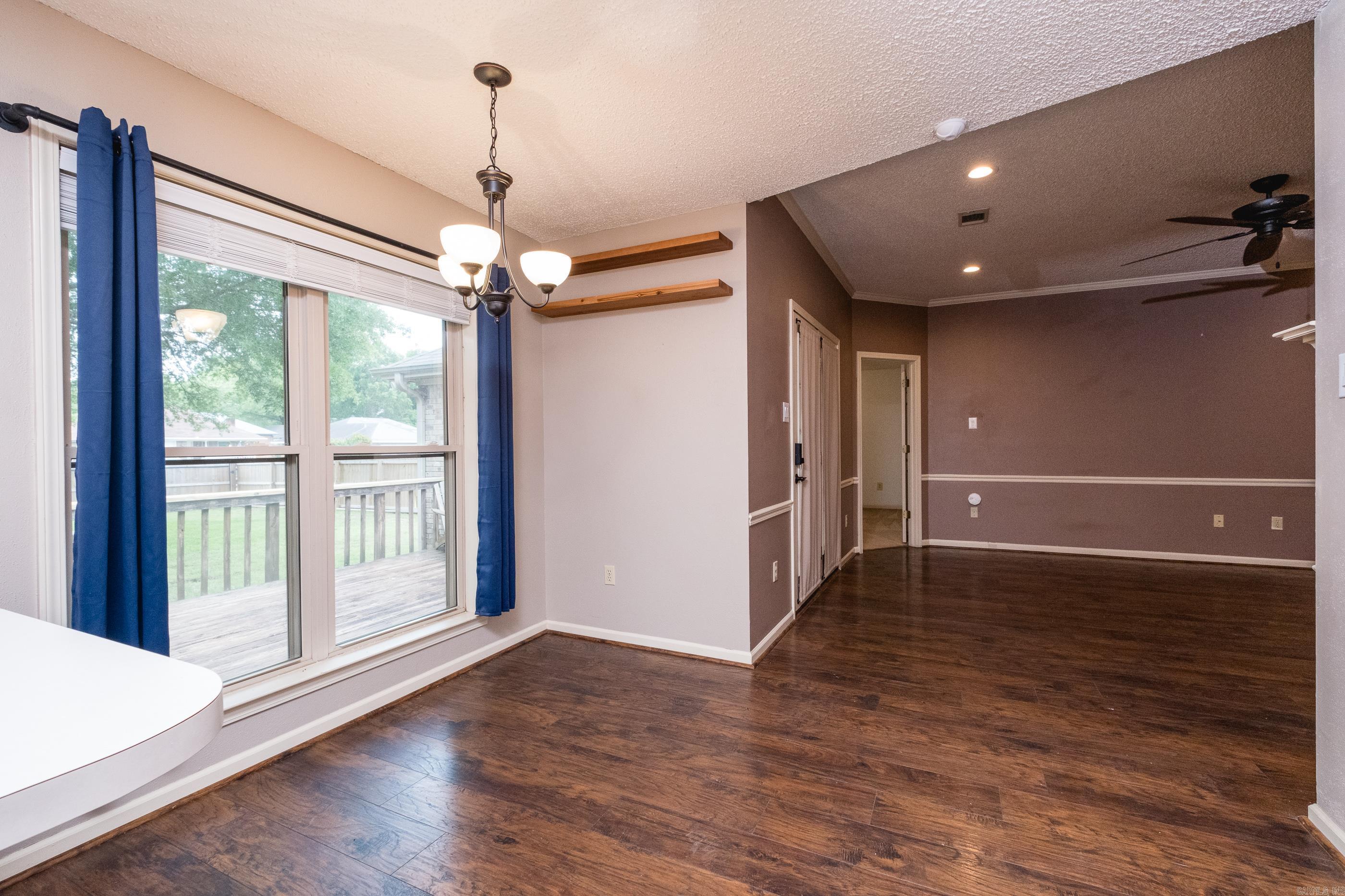 KRYSTAL KREEK - Residential