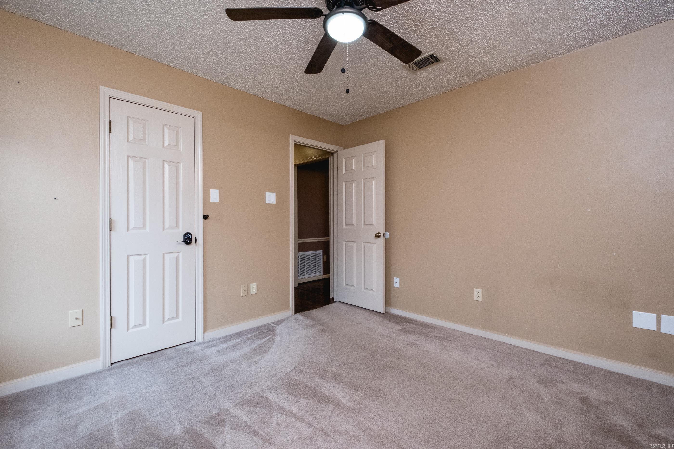 KRYSTAL KREEK - Residential