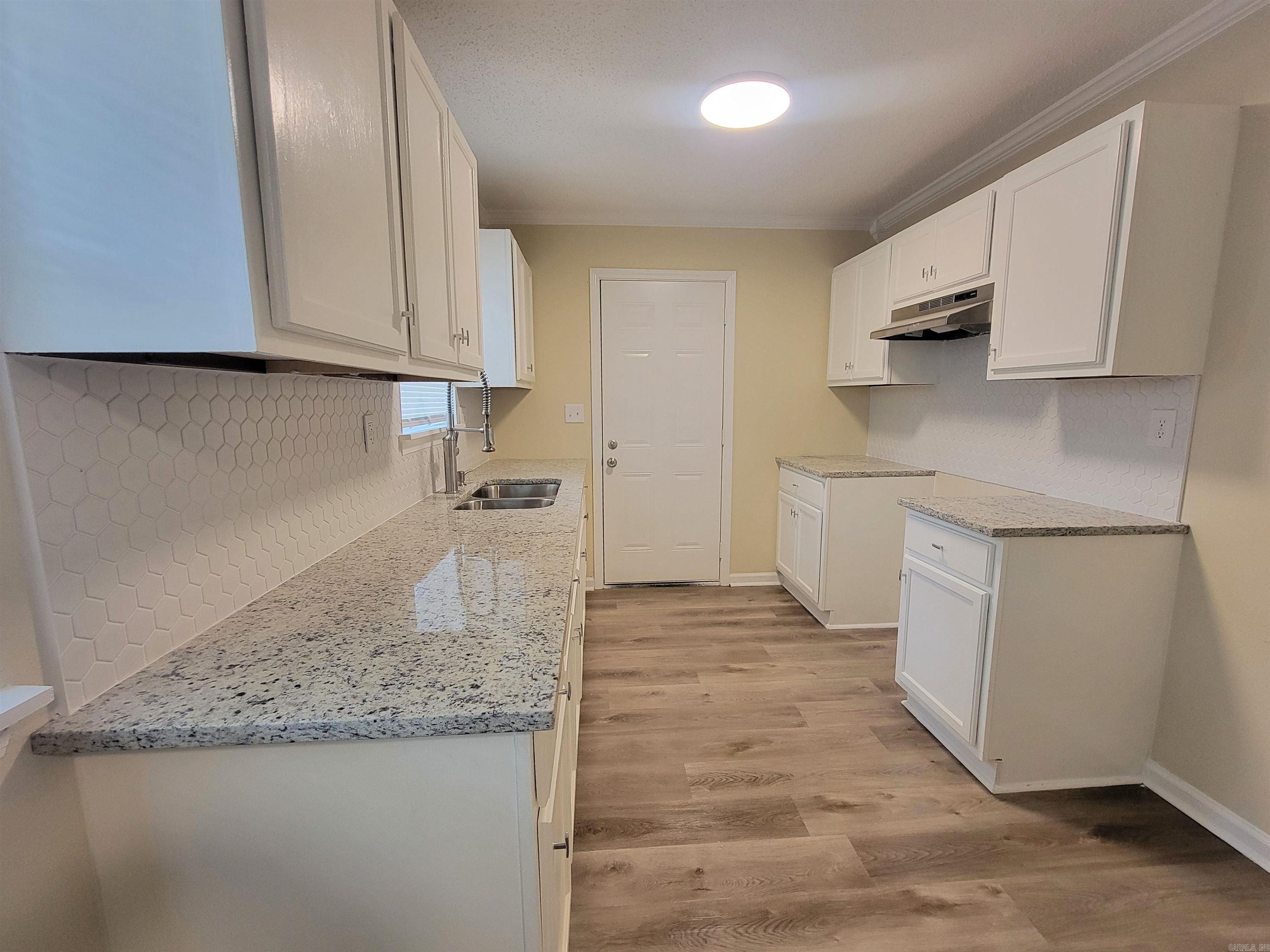 BELMONT - Residential