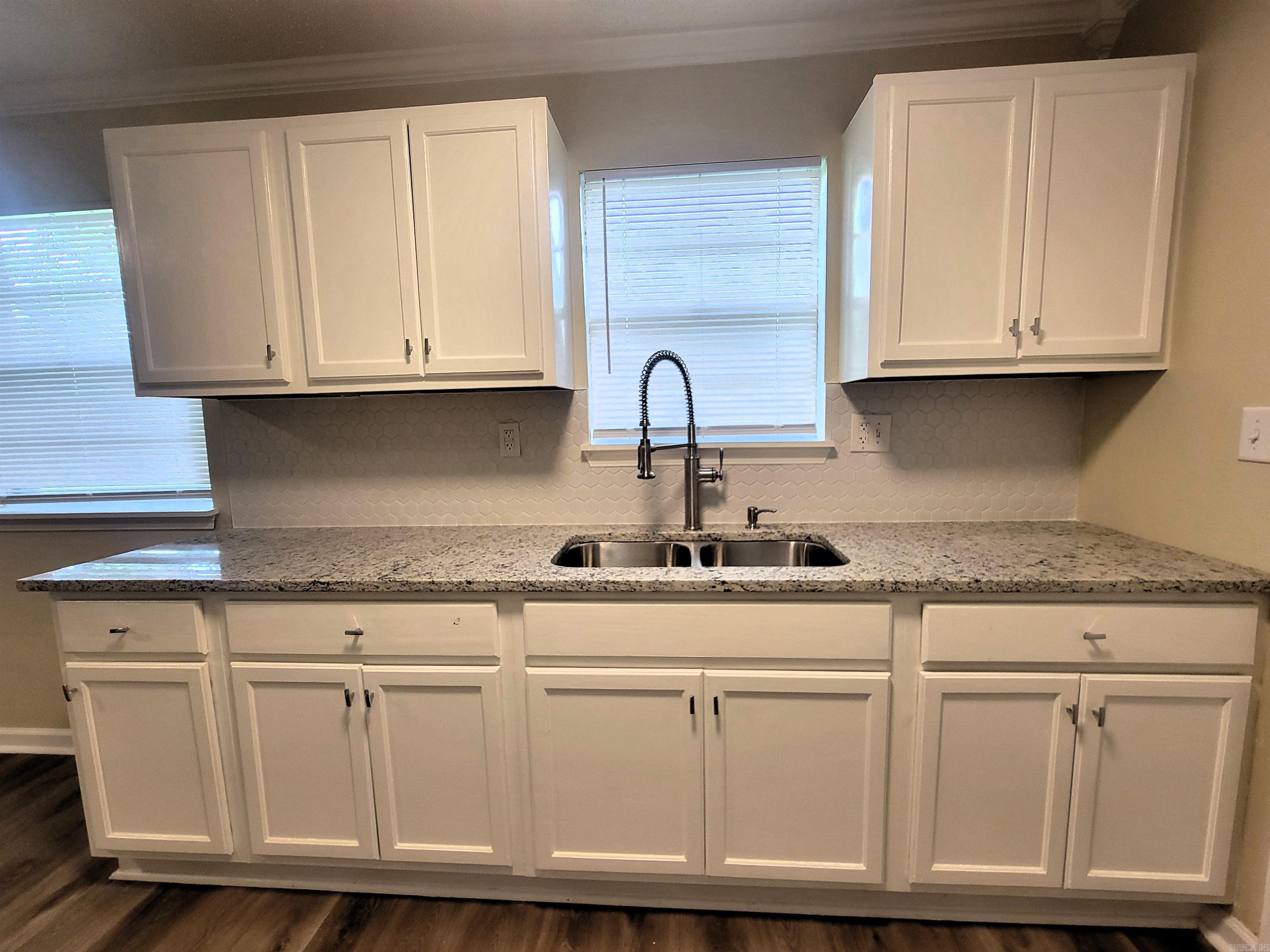 BELMONT - Residential