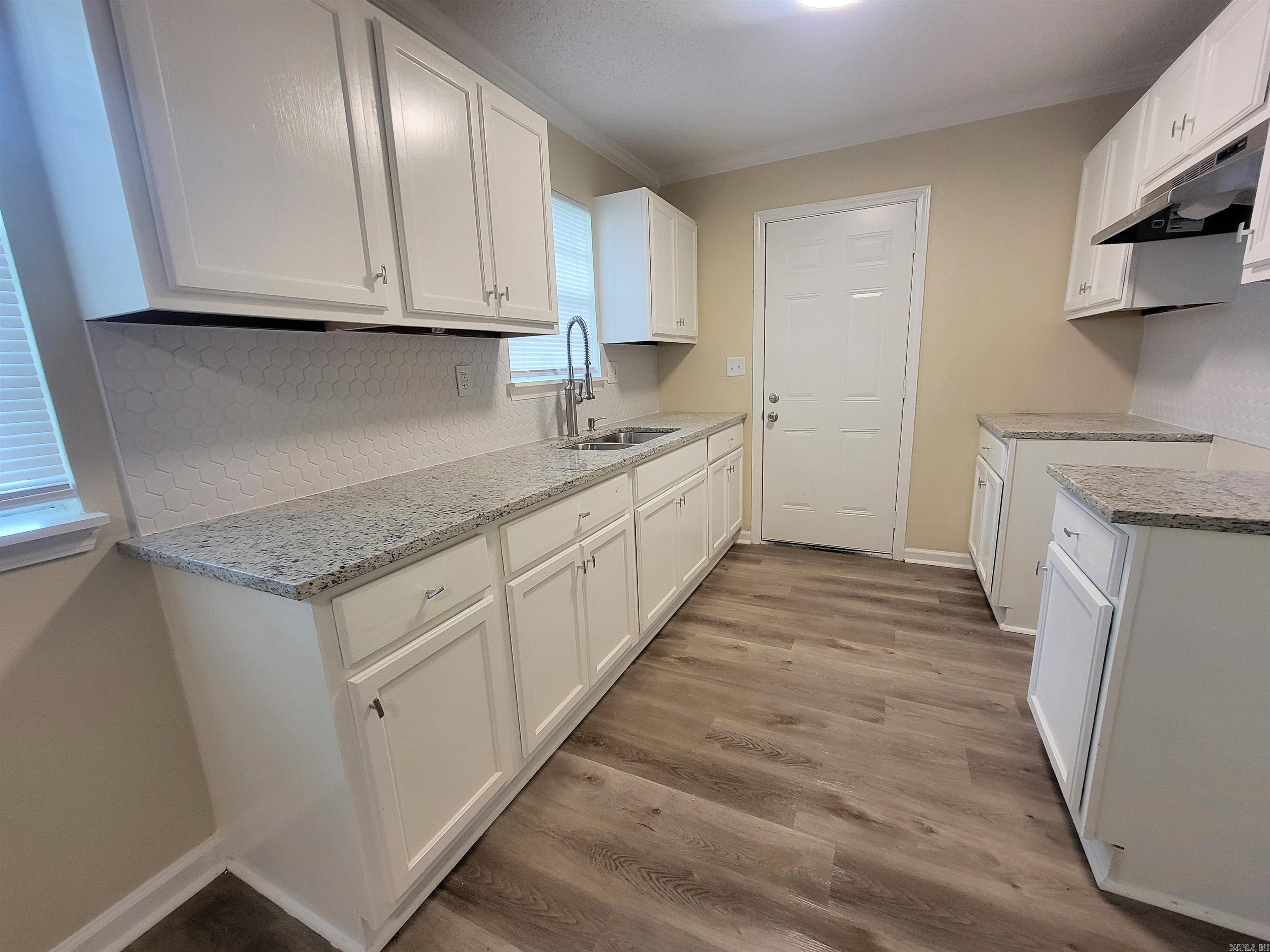 BELMONT - Residential