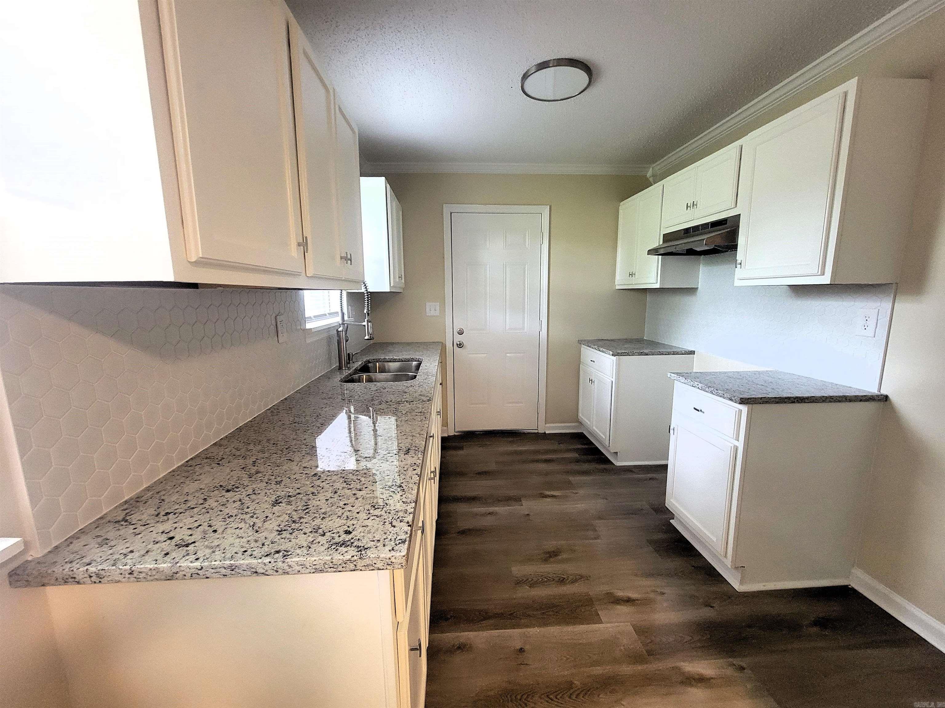 BELMONT - Residential