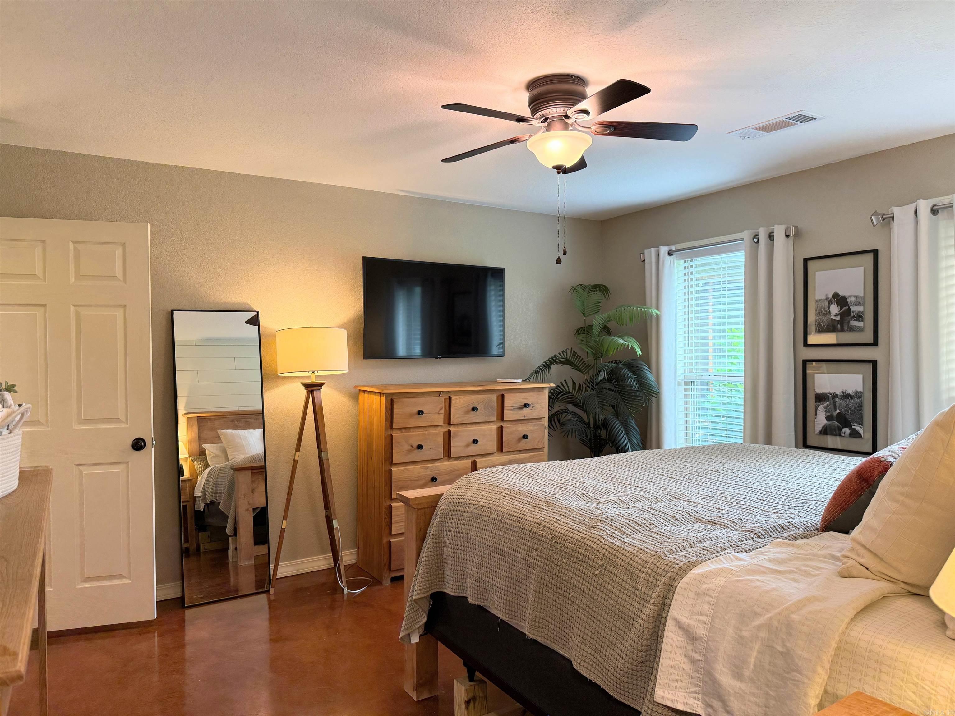 MEADOW WOOD ESTATES - Residential