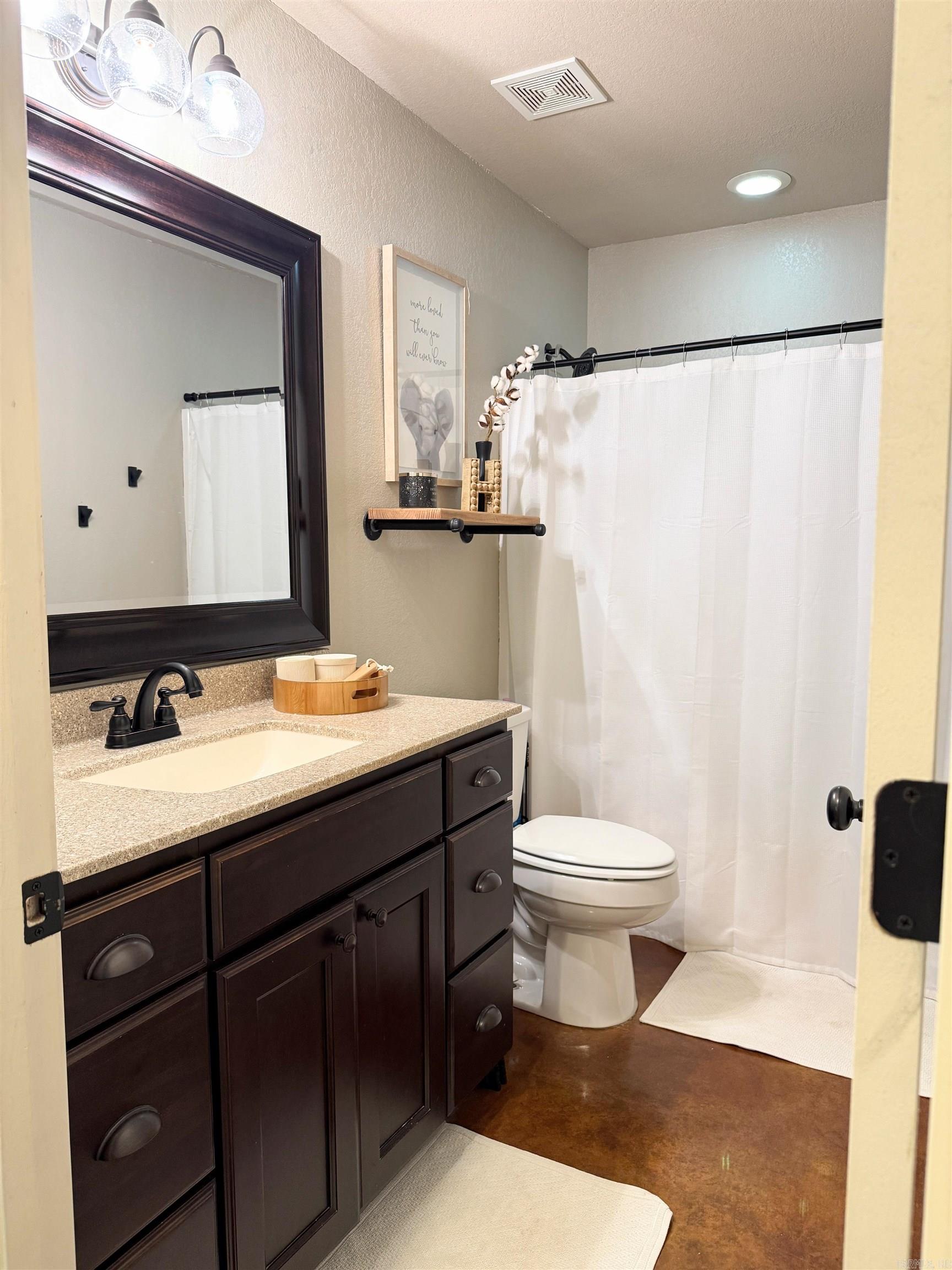 MEADOW WOOD ESTATES - Residential