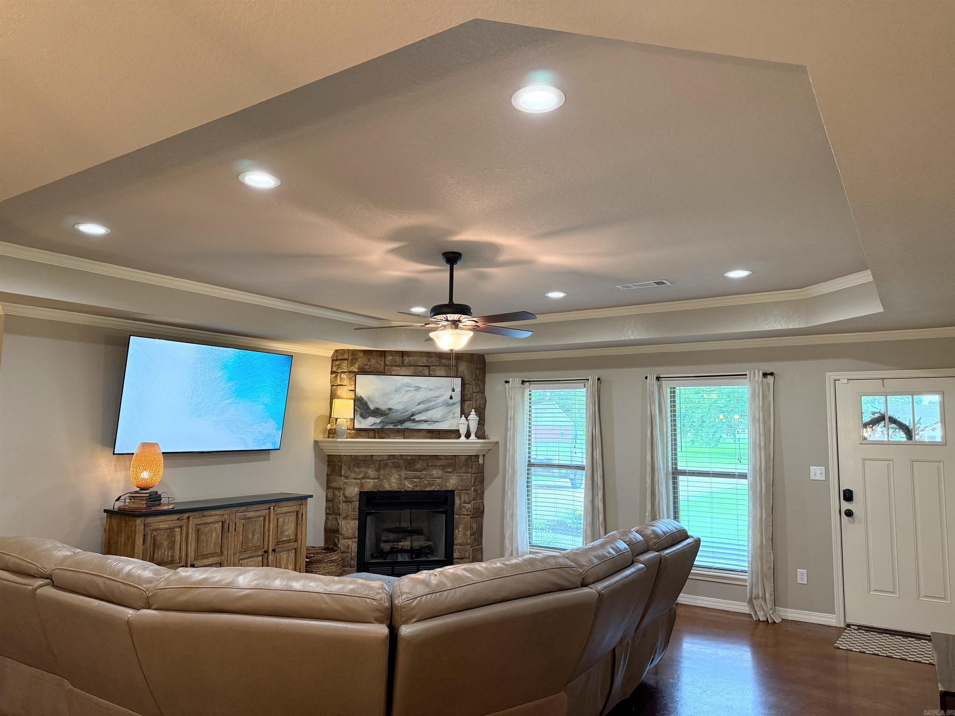 MEADOW WOOD ESTATES - Residential