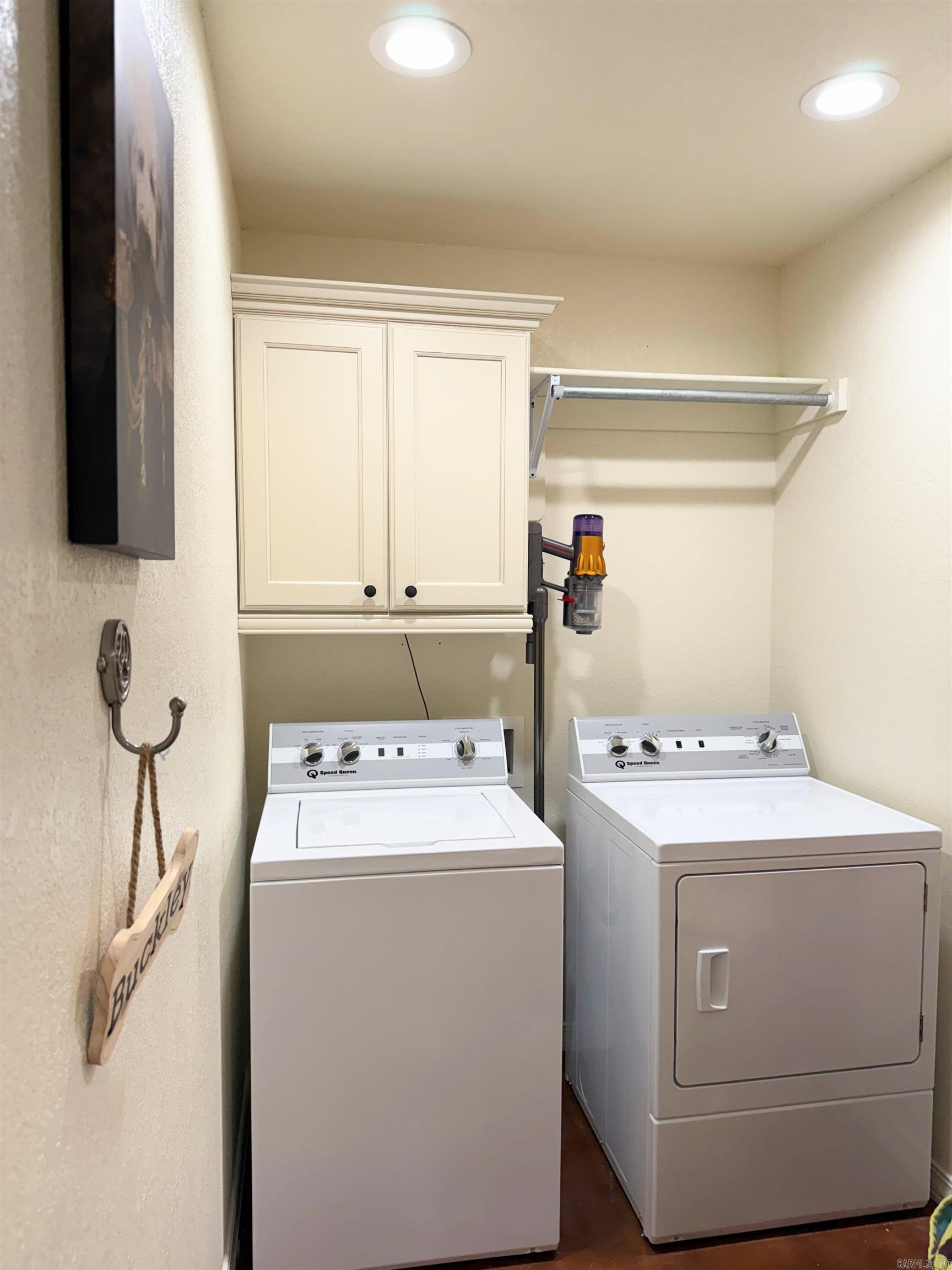 MEADOW WOOD ESTATES - Residential