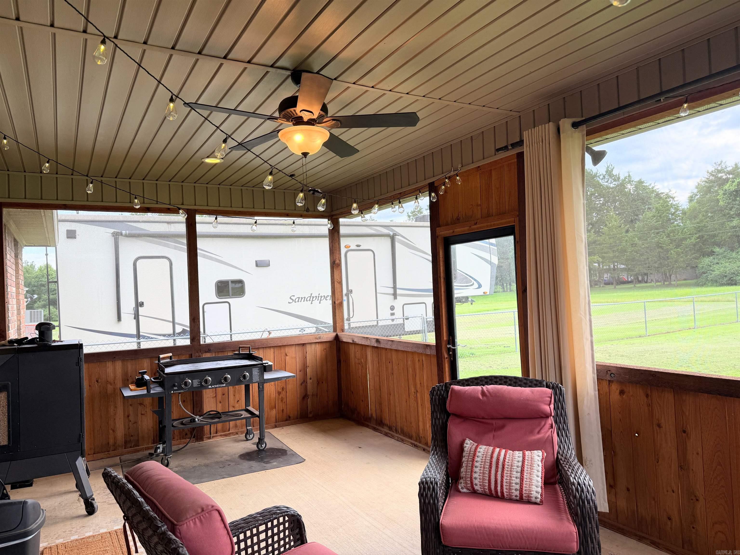 MEADOW WOOD ESTATES - Residential